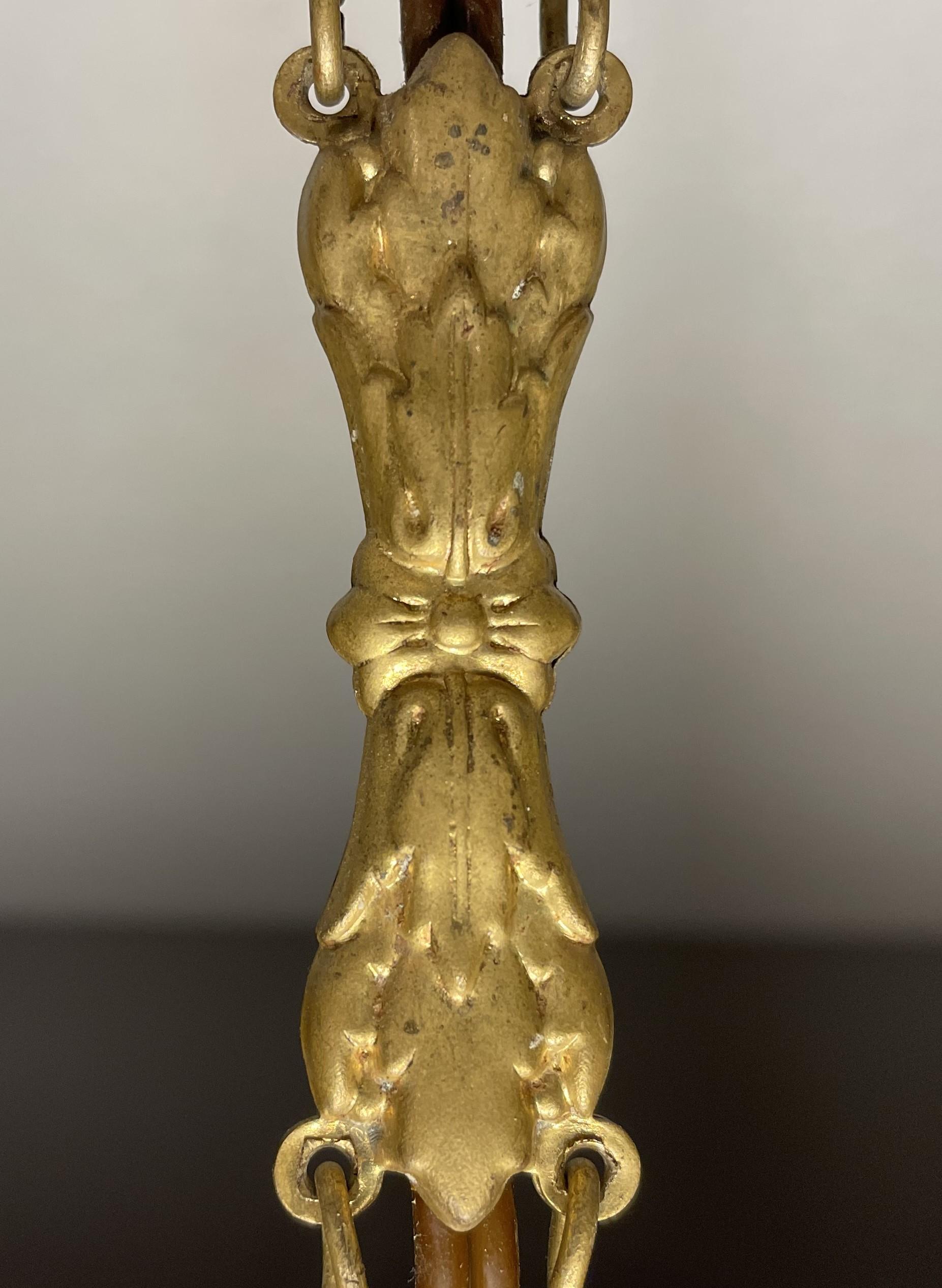Antike, Modest Size 3 Licht-Hängelampe/Kronleuchter aus Alabaster und vergoldeter Bronzerahmen 6