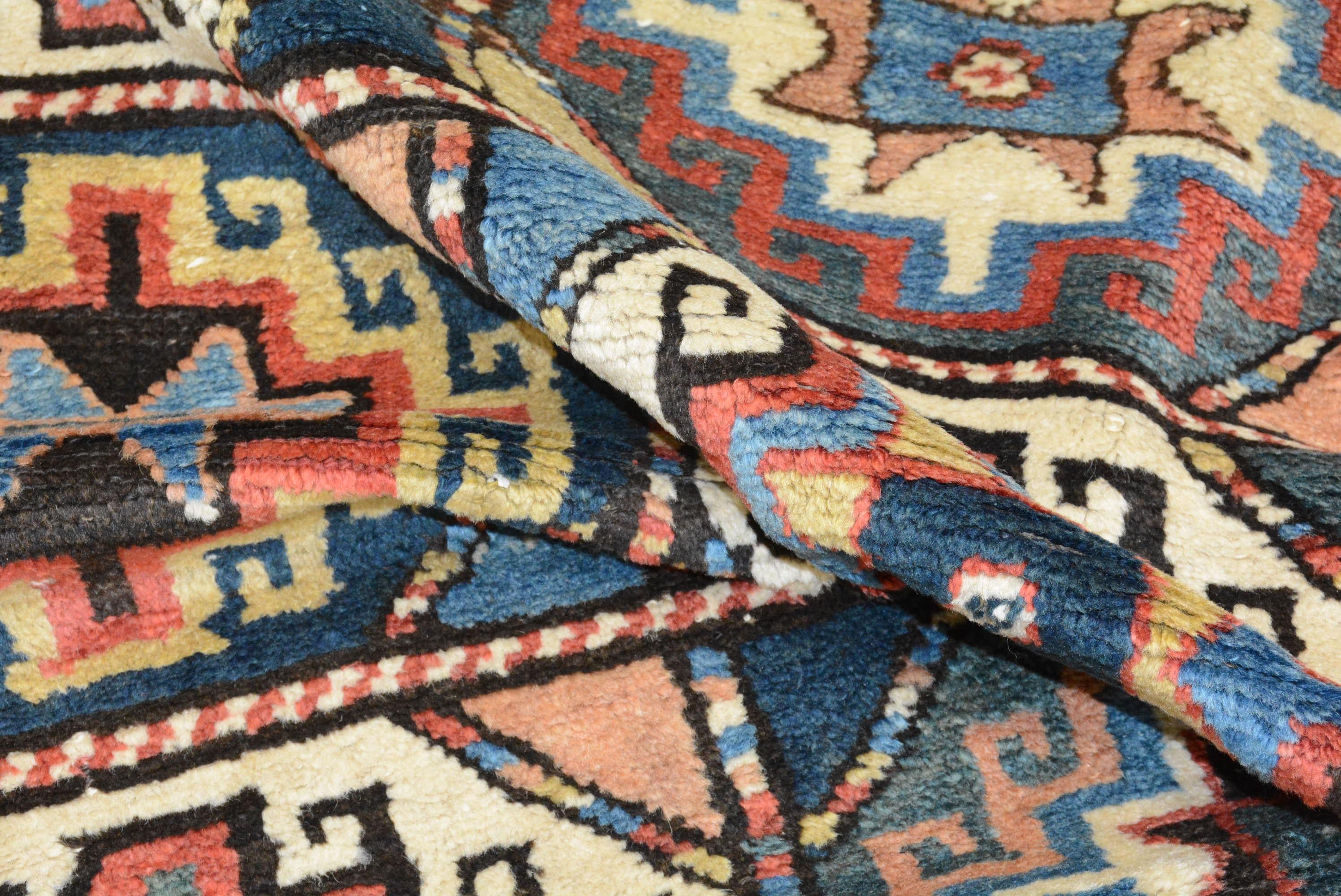 XIXe siècle Chemin de table antique Moghan Kazak en vente