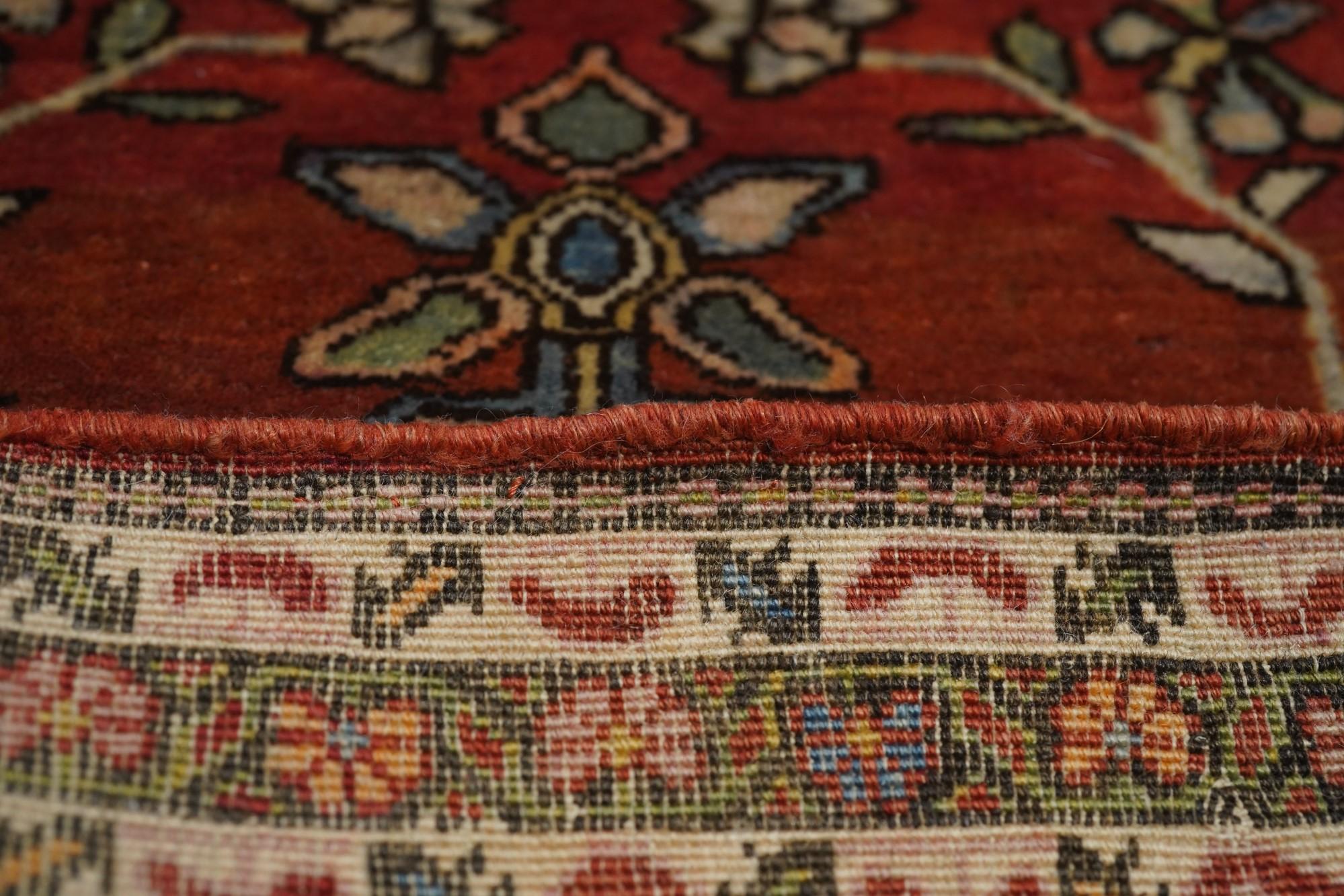 Antique Mohajeran Sarouk Rug For Sale 6