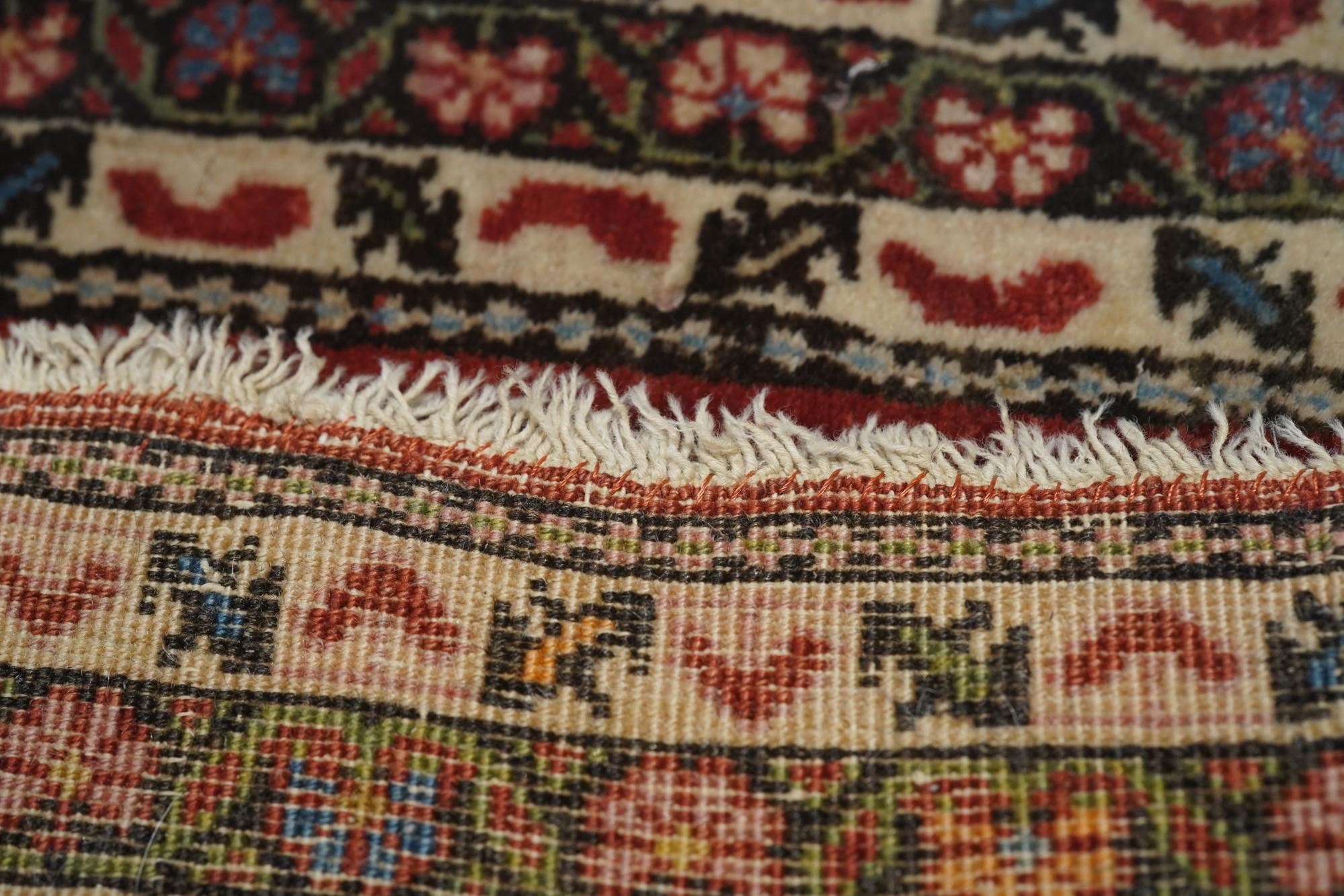 Antique Mohajeran Sarouk Rug For Sale 7