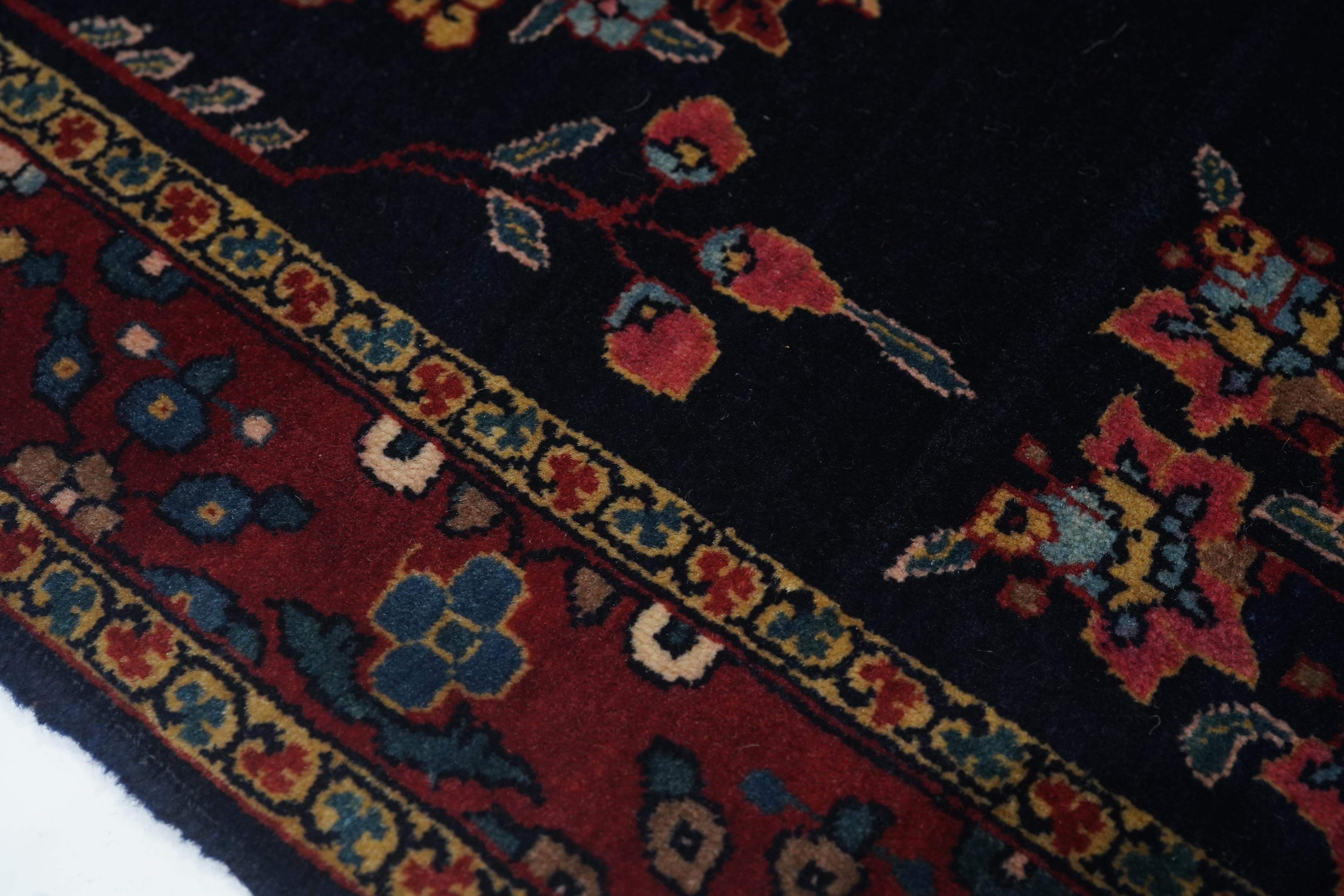 Antique Mohajeran Sarouk Rug For Sale 1