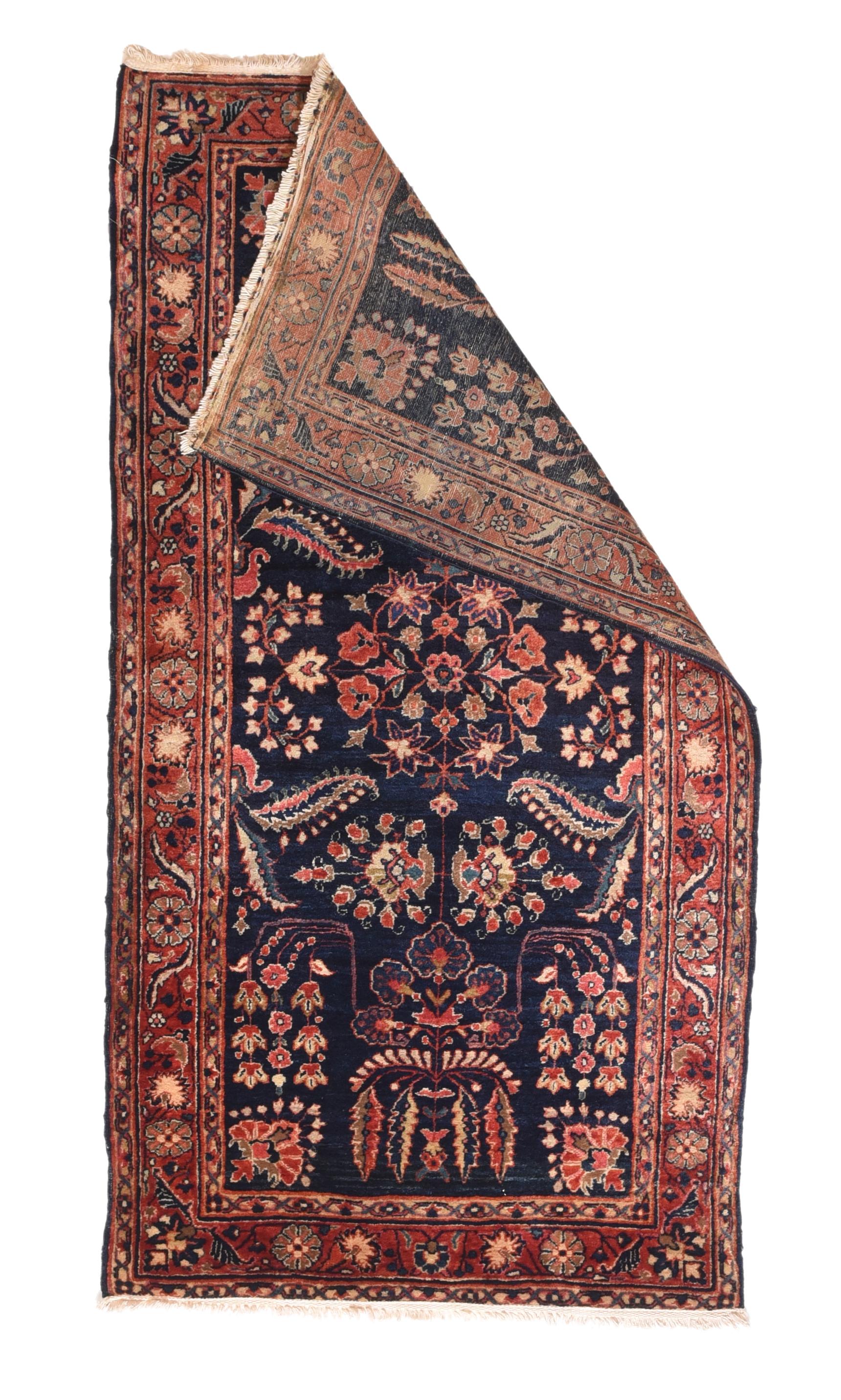 Antique Mohajeran Sarouk rug measures: 2'9'' x 5'2''.