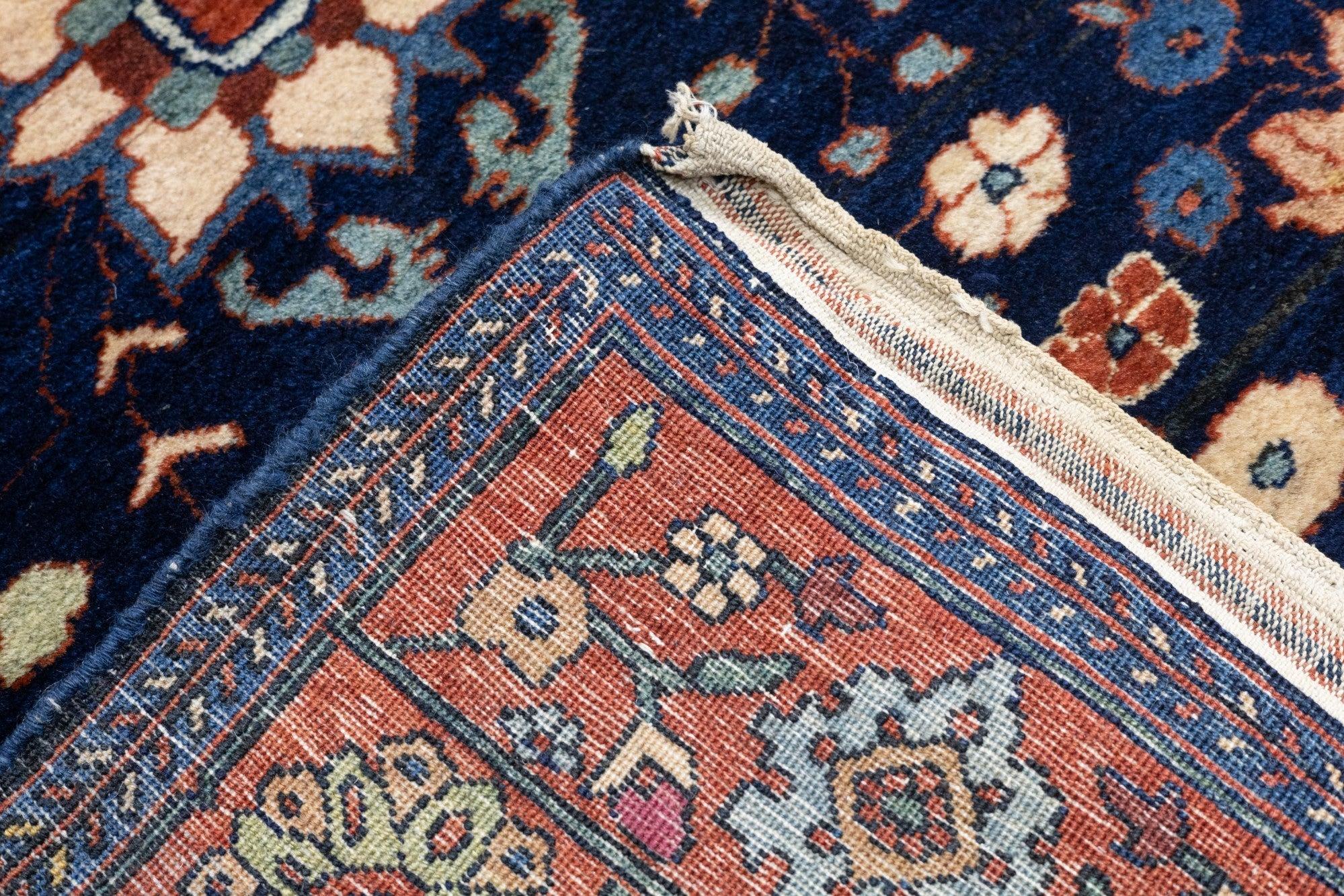 Antiker Mohajeran Sarouk-Teppich 3'9'' x 4'11'' im Angebot 5