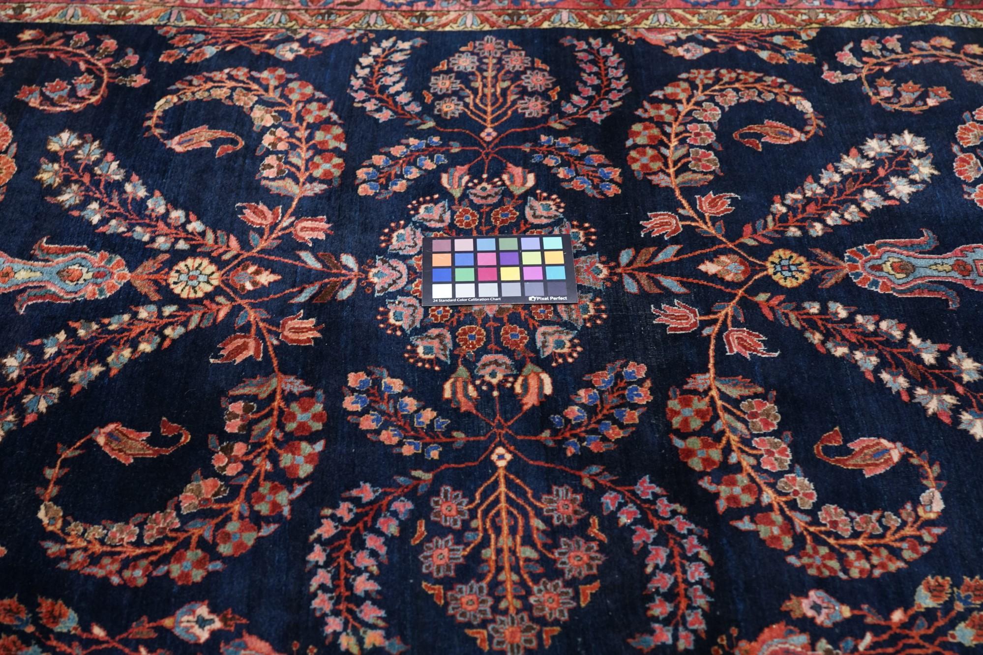 Antiker Mohajeran-Sarouk-Teppich im Angebot 1