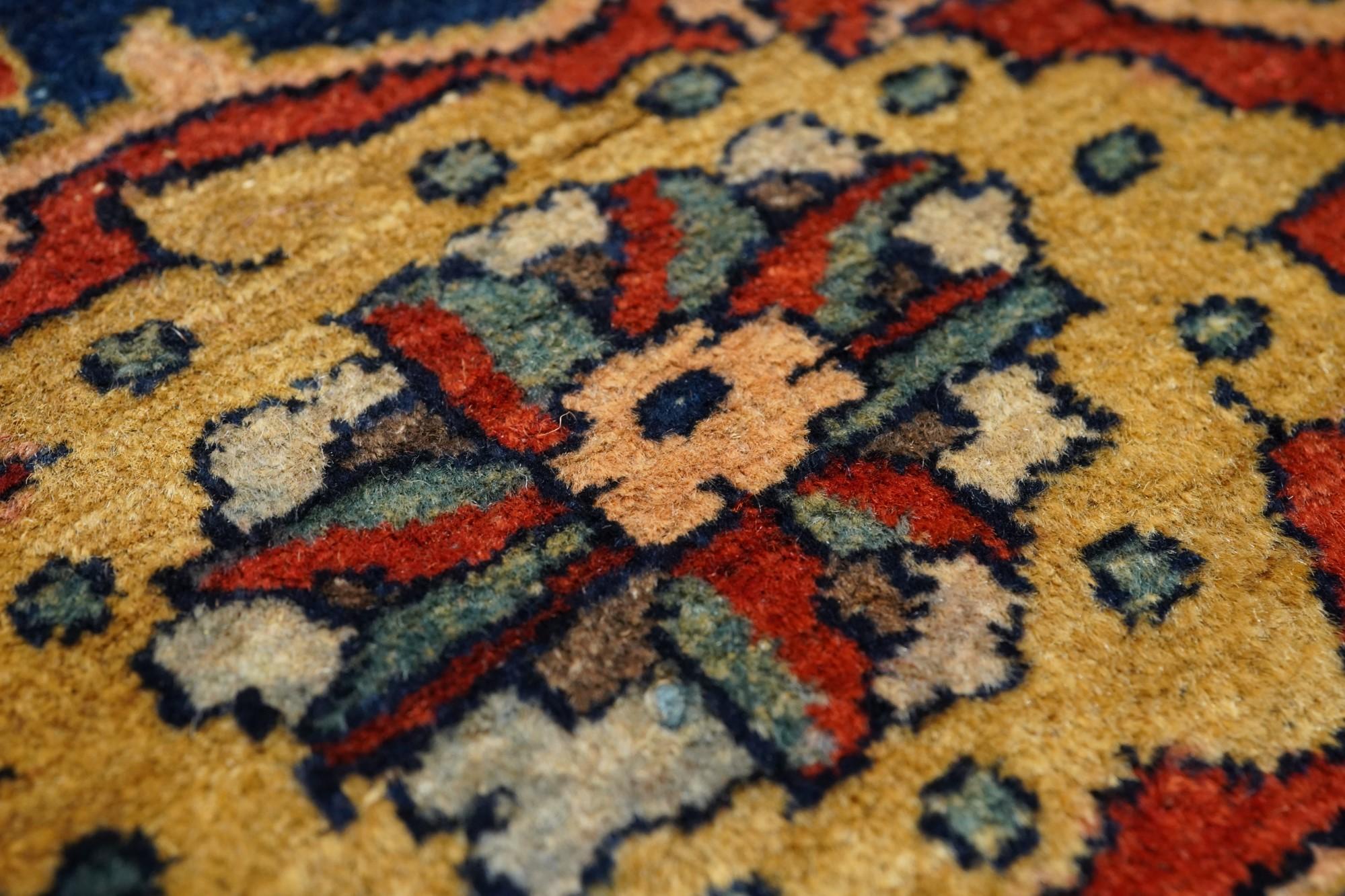 Antique Mohajeran Sarouk Rug For Sale 1