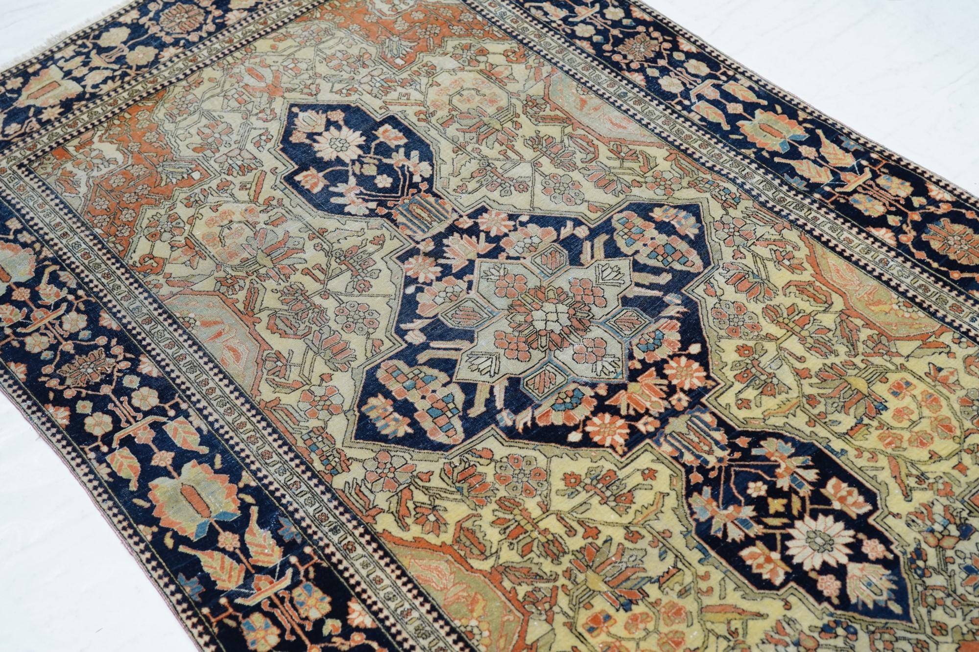 Antiker Mohtasham Kashan-Teppich 3'11'' x 6'7'' im Angebot 4