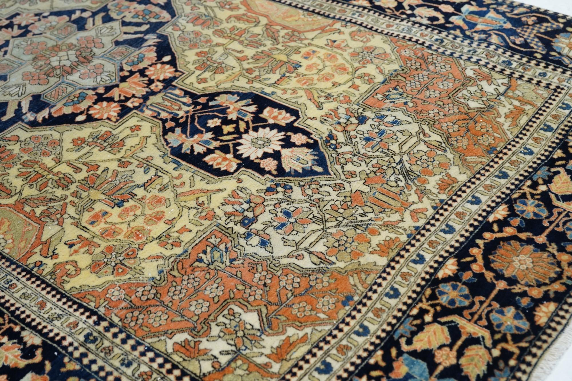 Antiker Mohtasham Kashan-Teppich 3'11'' x 6'7'' im Angebot 3