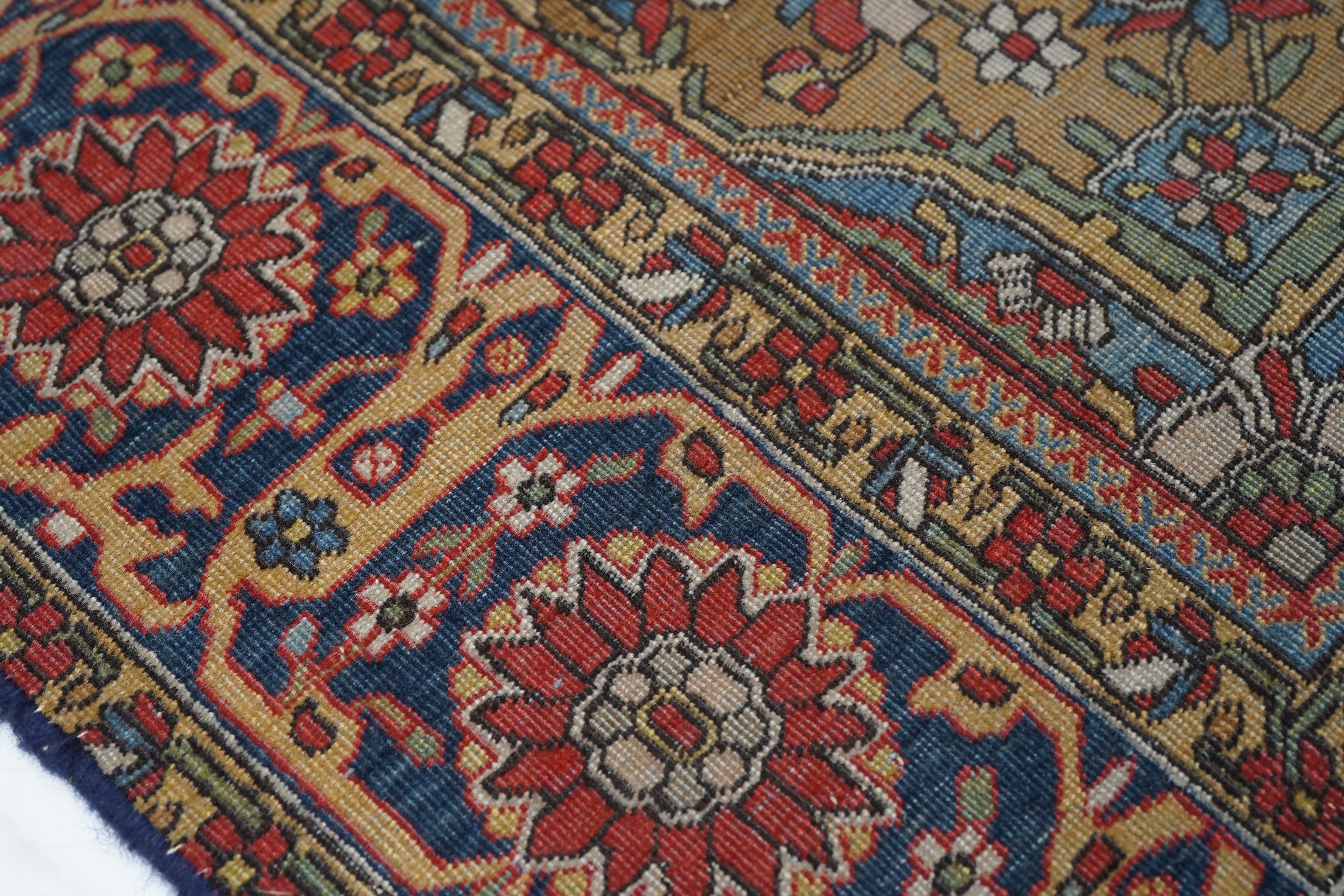 Antiker Mohtasham Kashan-Teppich 4'0'' x 6'2'' (19. Jahrhundert) im Angebot