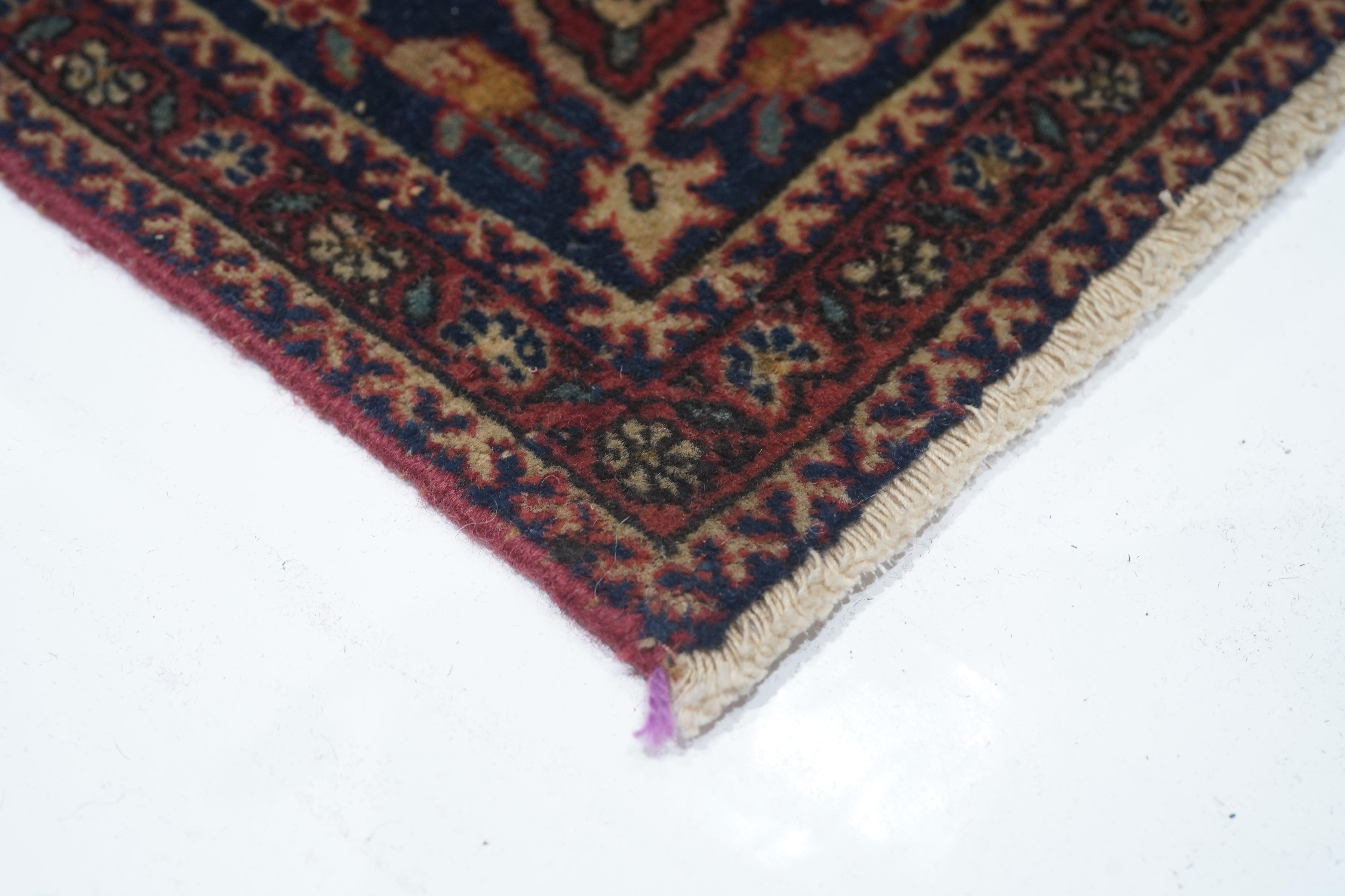 Hand-Knotted Antique Mohtasham Kashan Rug 4'2'' x 6'6'' For Sale