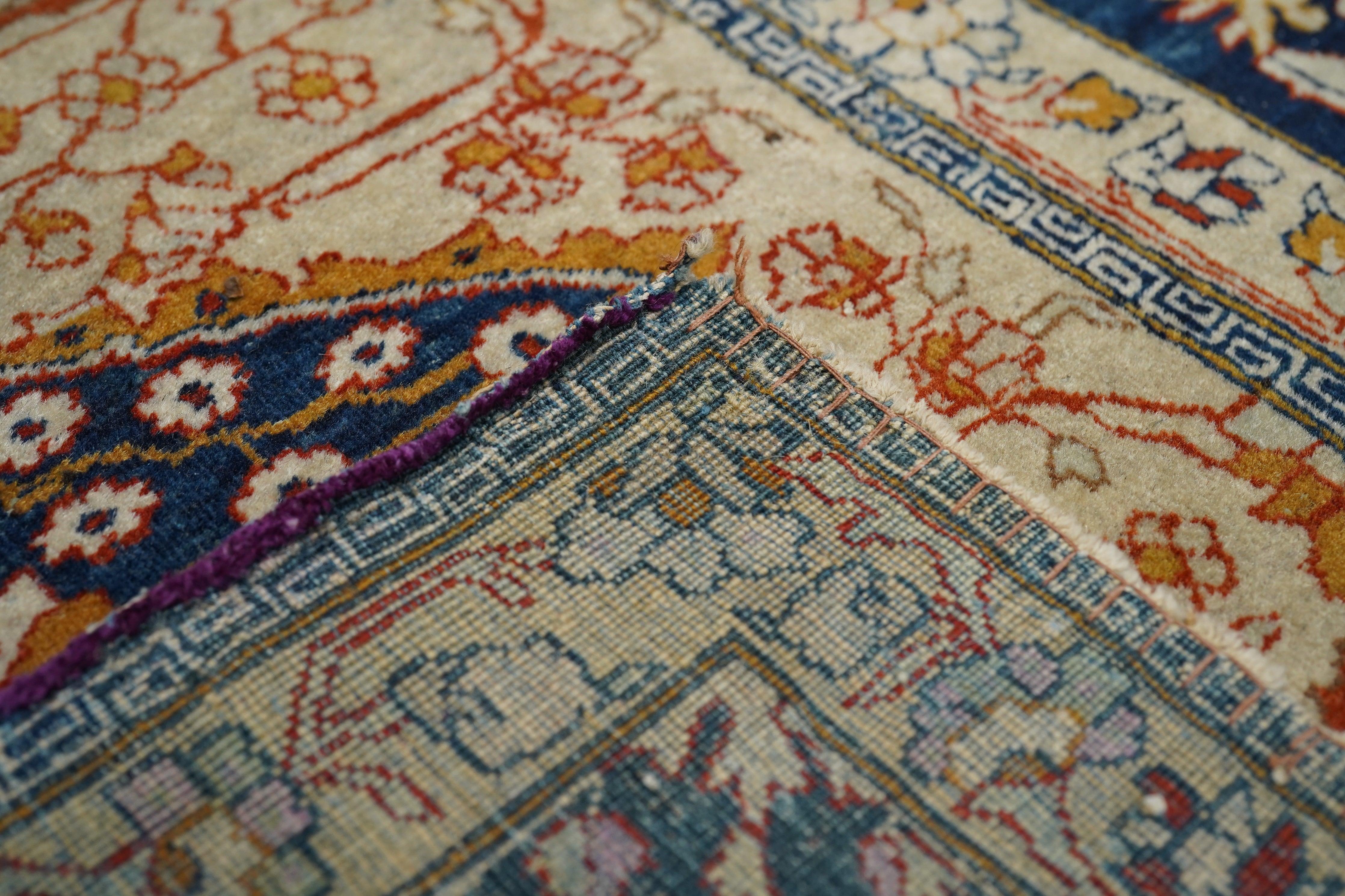 Antiker Mohtasham Kashan-Teppich 4'2'' x 6'8' (19. Jahrhundert) im Angebot