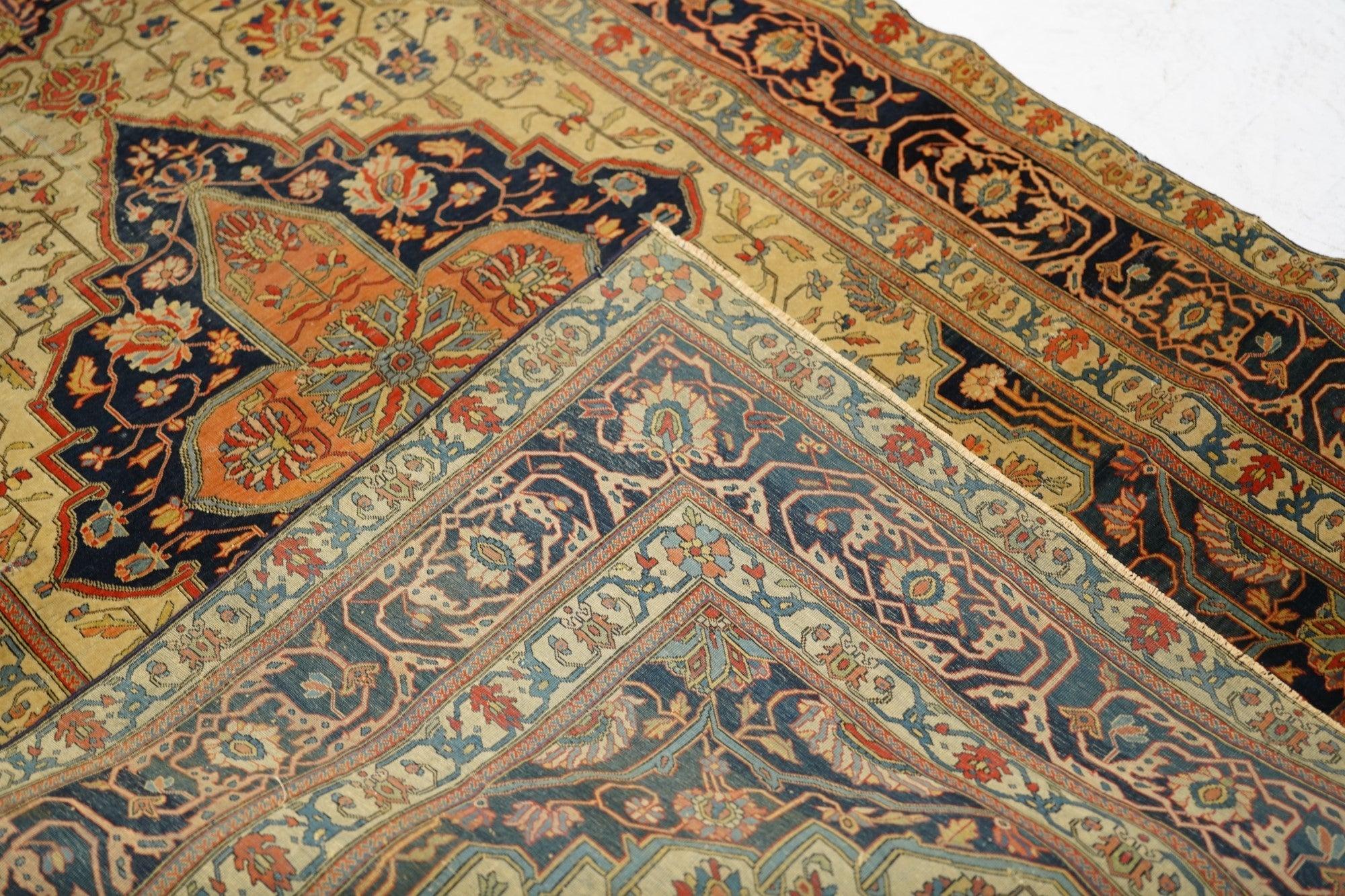 Antique Mohtasham Kashan Rug 4'3'' x 6'8'' For Sale 3