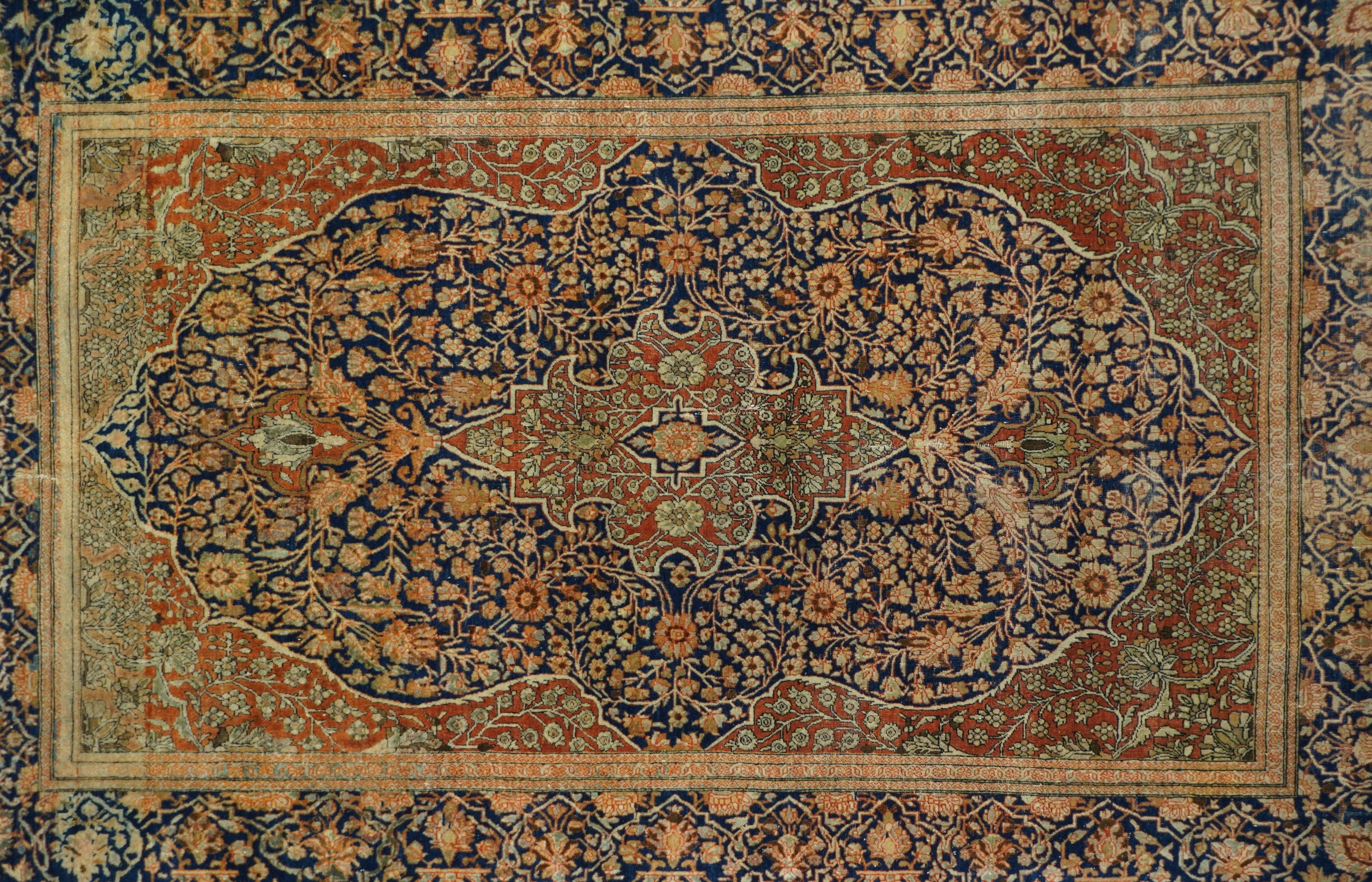 Antiker Mohtasham Kashan-Teppich 4'3'' x 6'9'' (Persisch) im Angebot