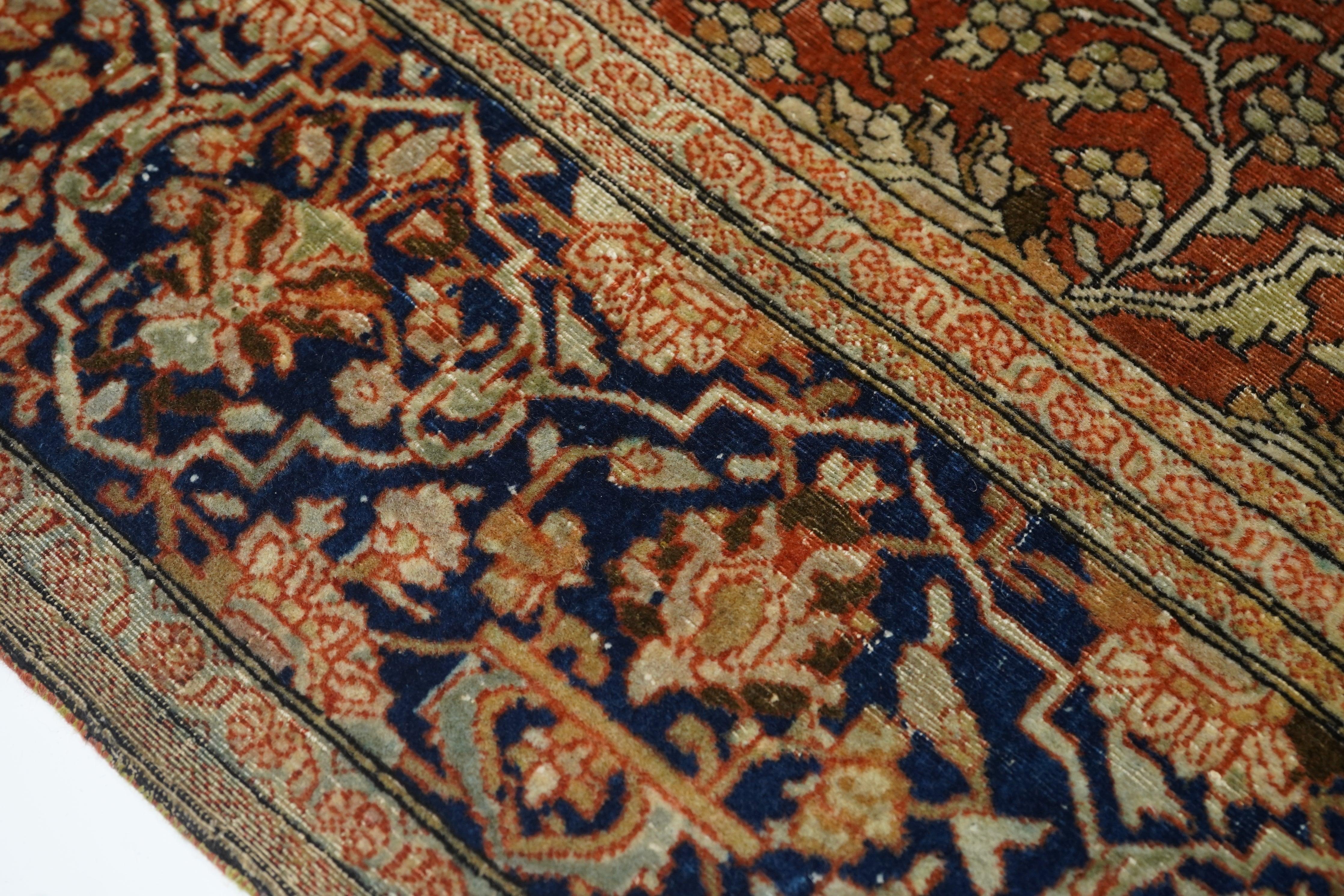 Antiker Mohtasham Kashan-Teppich 4'3'' x 6'9'' im Zustand „Gut“ im Angebot in New York, NY
