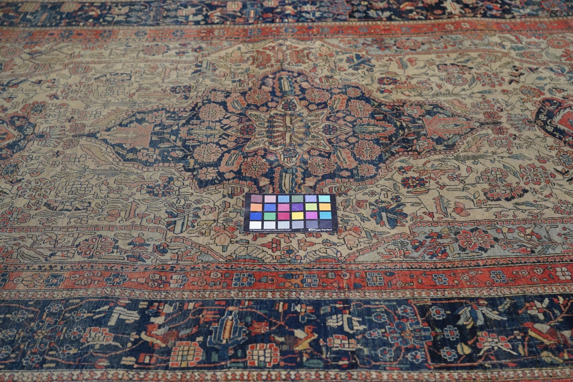 Antiker Mohtasham Kashan-Teppich 4'5'' x 6'10'' (19. Jahrhundert) im Angebot