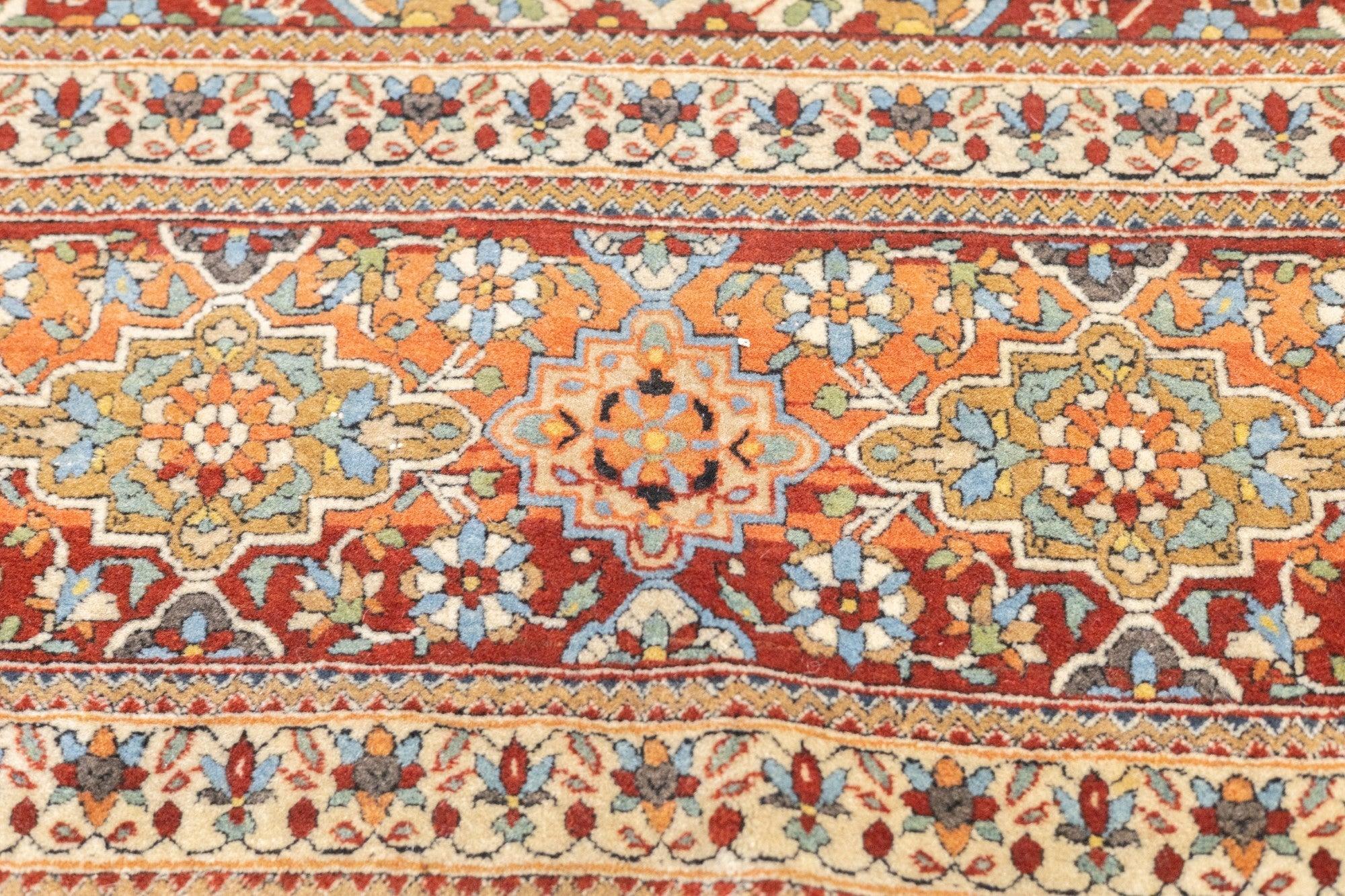 Antiker Mohtasham Kashan-Teppich 4'5'' x 7'3'' im Zustand „Gut“ im Angebot in New York, NY