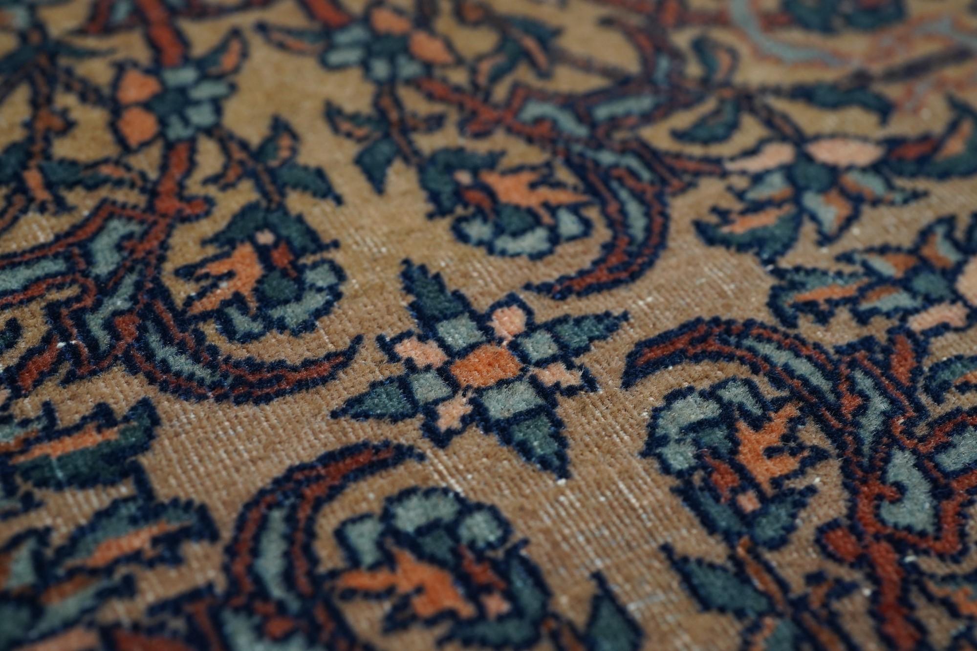 Antique Mohtasham Kashan Rug 4'7'' x 6'8'' For Sale 1