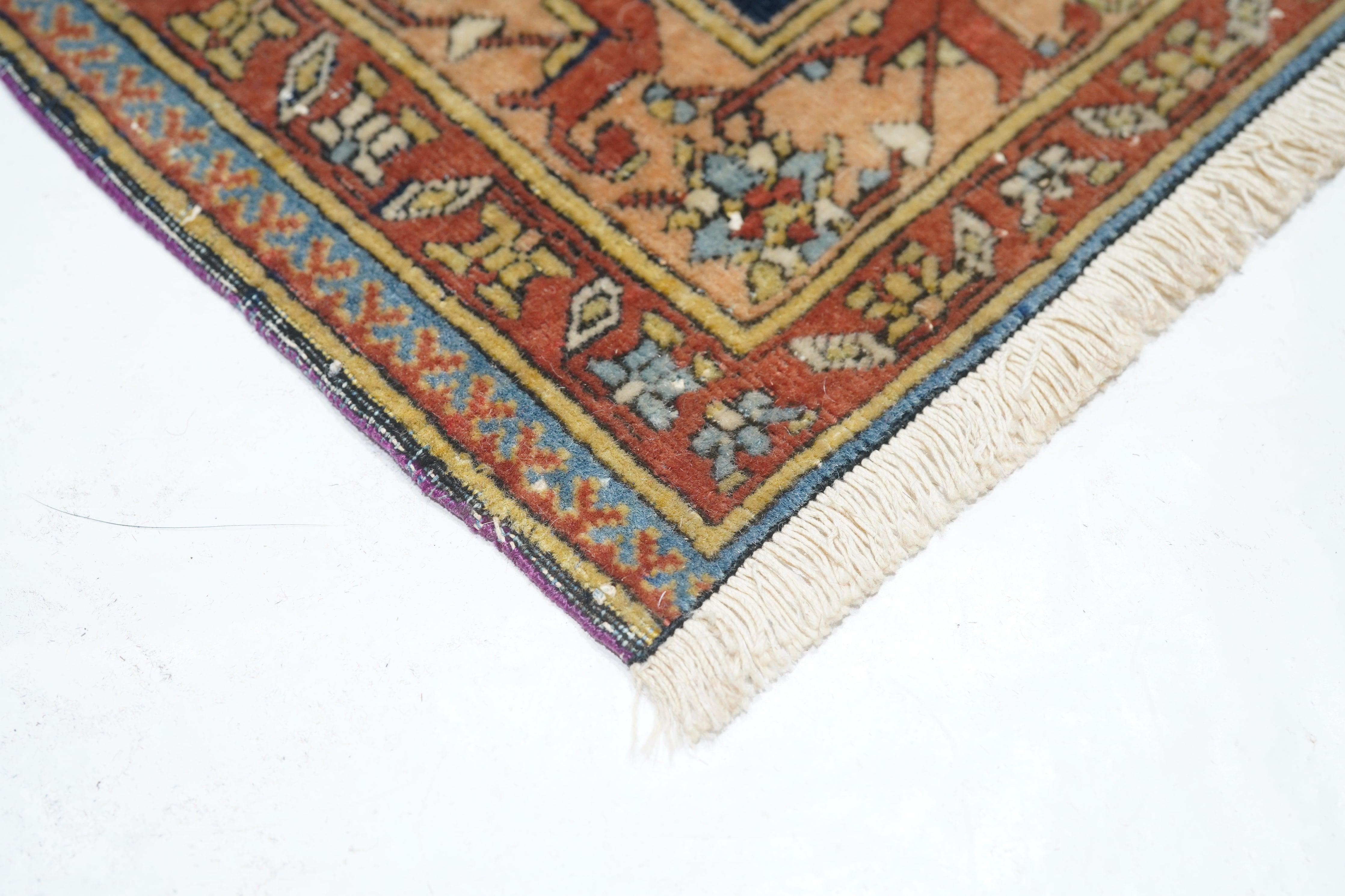 Antiker Mohtasham Kashan-Teppich 7'6'' x 10'3'' (Handgeknüpft) im Angebot