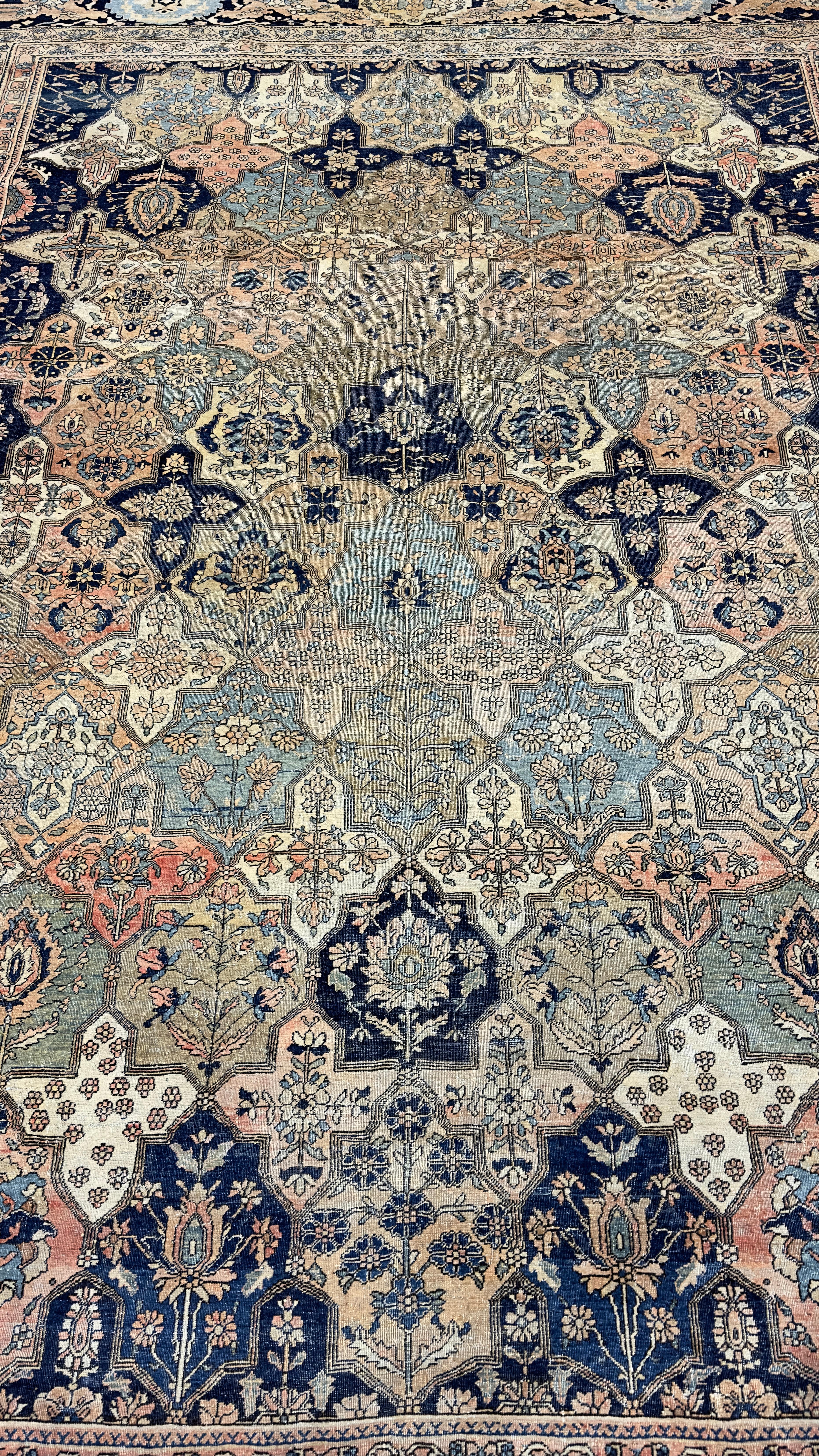 Antiker Mohtasham Kashan Teppich 8'4 x 11'3 (Wolle) im Angebot