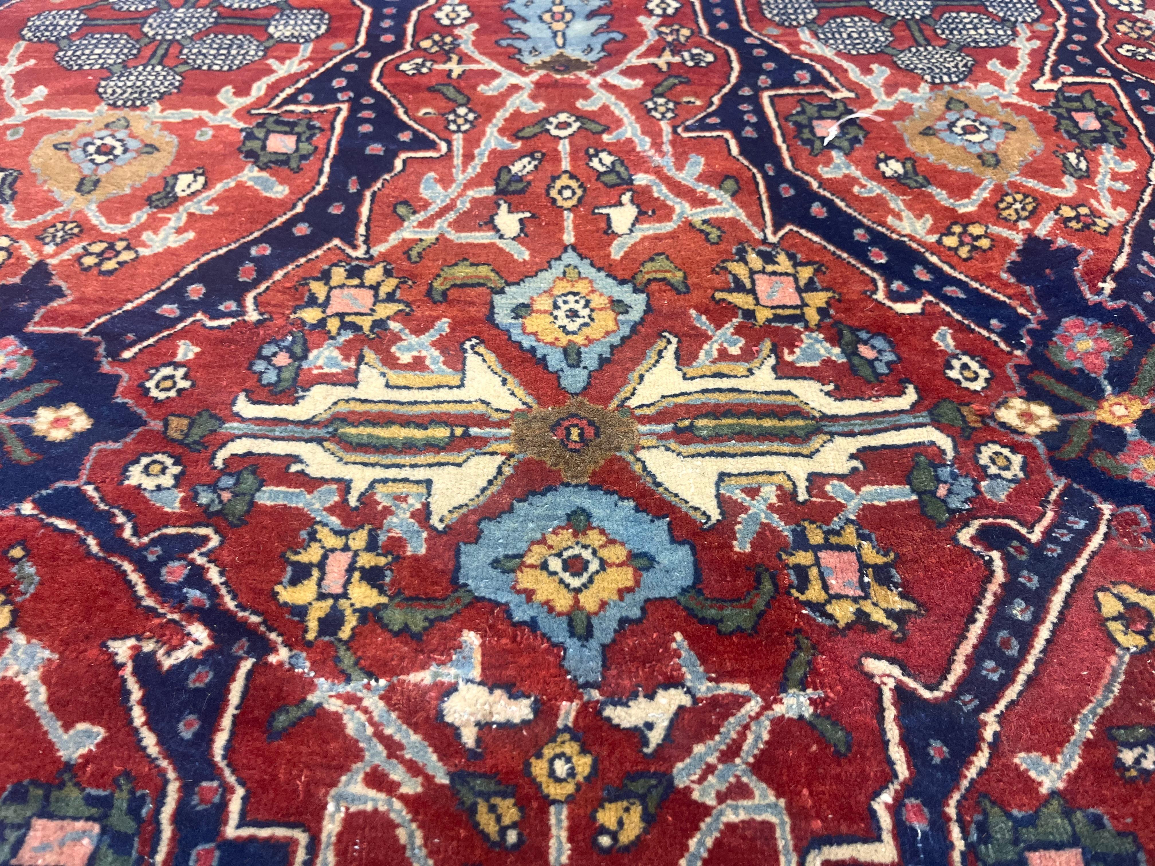 Antiker Mohtasham-Teppich 10'5