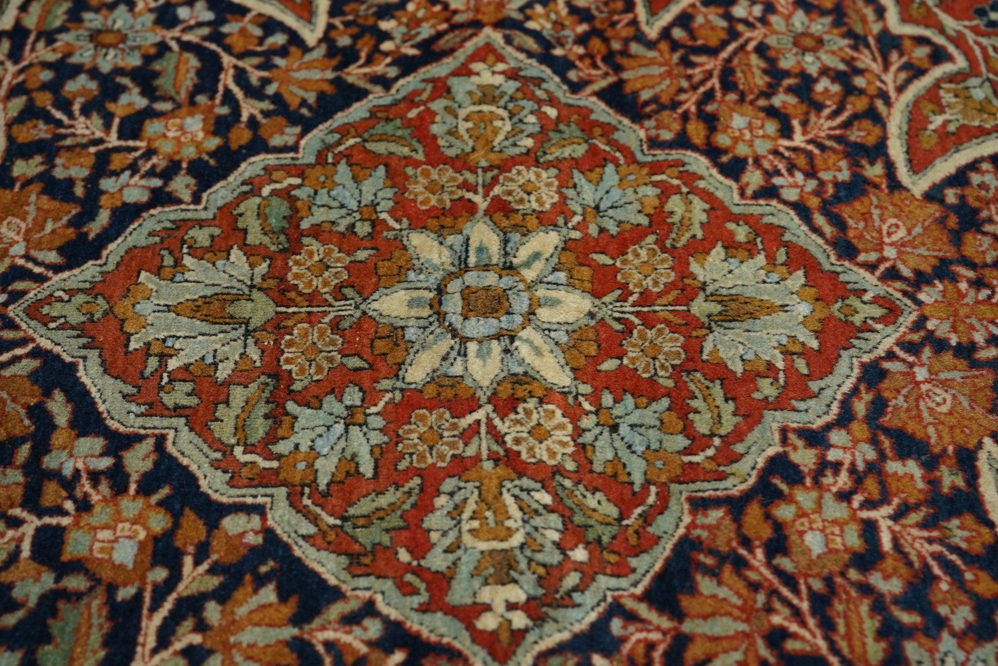 Antiker Mohtasham-Teppich 4'4'' x 6'8'' im Zustand „Gut“ im Angebot in New York, NY