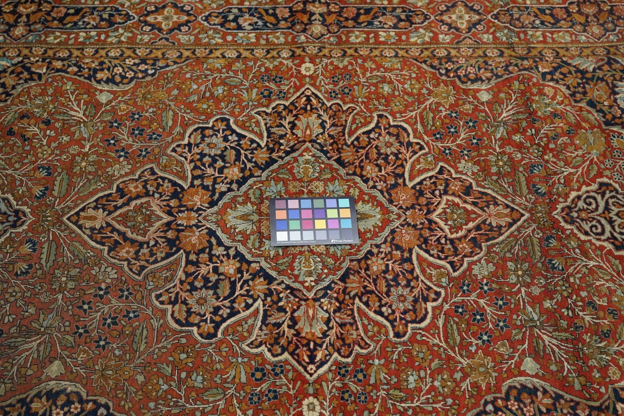Antiker Mohtasham-Teppich 4'4'' x 6'8'' (19. Jahrhundert) im Angebot
