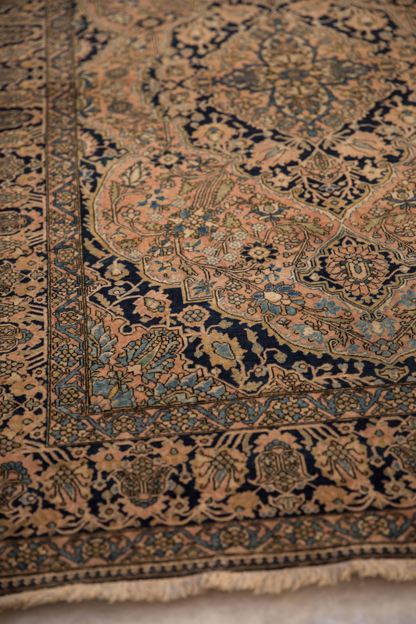 Antique Mohtashem Kashan Rug For Sale 5
