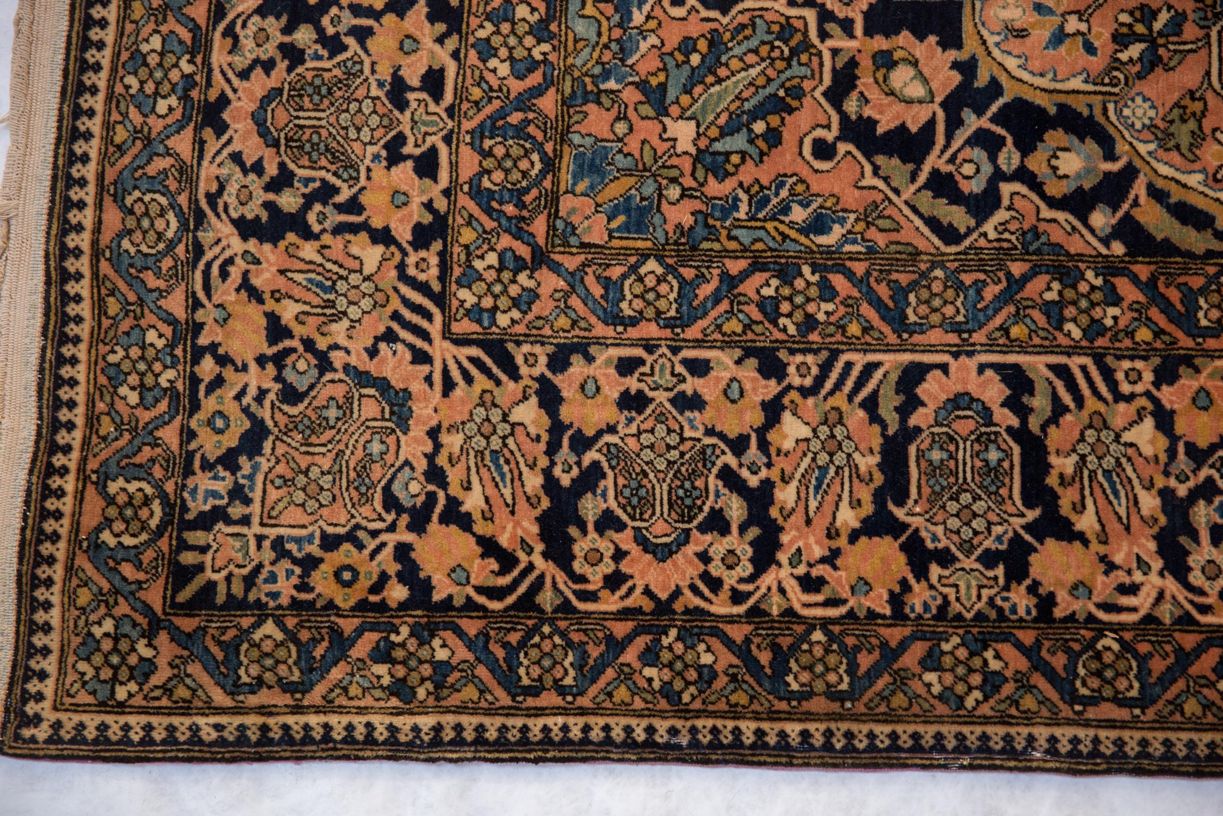 Antique Mohtashem Kashan Rug In Good Condition For Sale In Katonah, NY