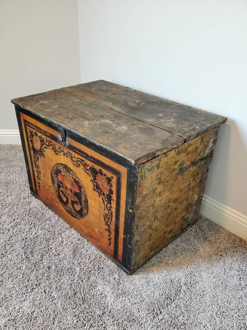 Antique Mongolian Polychrome Painted Chest In Good Condition In Forney, TX