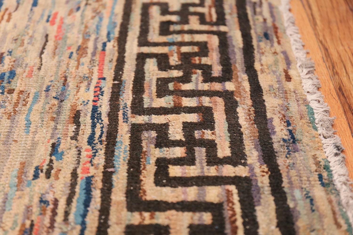Antiker Mongolenteppich, Herkunftsland: Mongolei, CIRCA Datum: Anfang 20. Größe: 5 ft 3 in x 8 ft 9 in (1,6 m x 2,67 m)

 