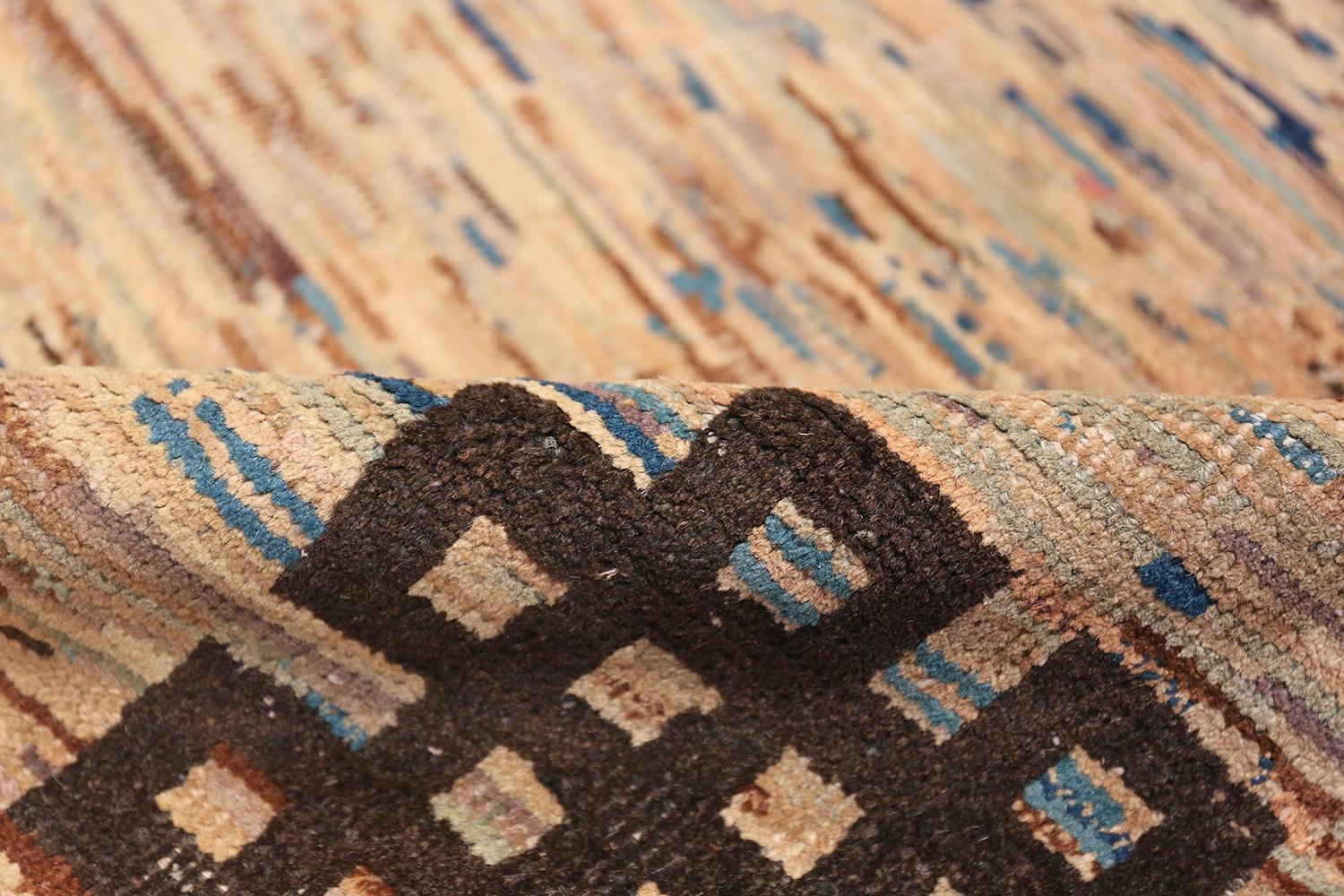 Artistic Soft Colored Antiker mongolischer Teppich 5 ft 3 in x 8 ft 9 in (Handgeknüpft) im Angebot