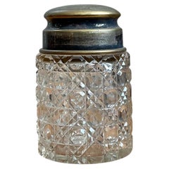 Pot de toilette ancien en verre à couvercle métallique, orné d'un monogramme