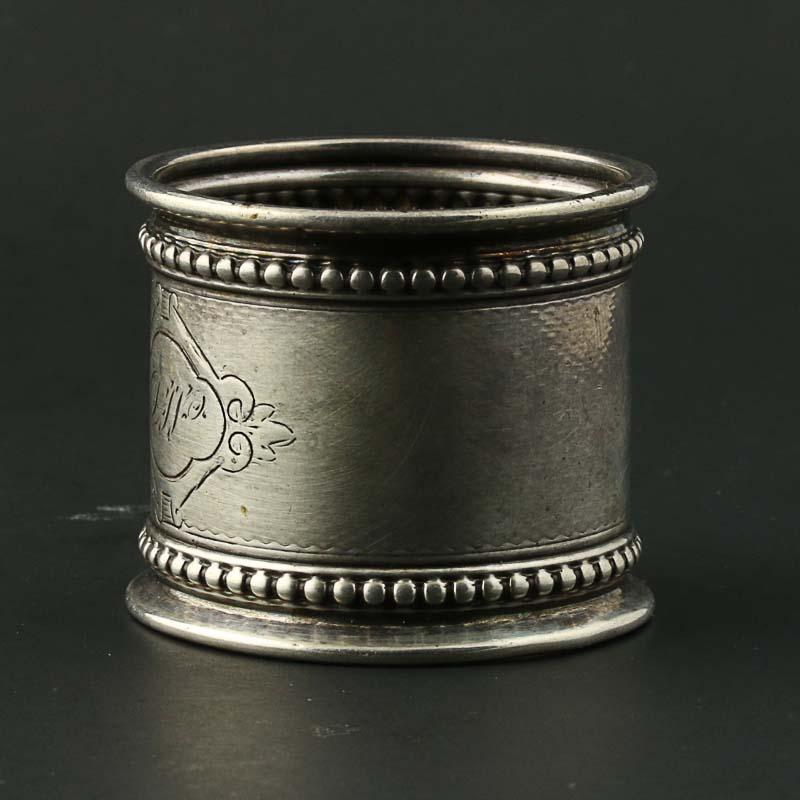 Item: Napkin Ring
Metal Content: Sterling Silver
Measurements: 1 23/32