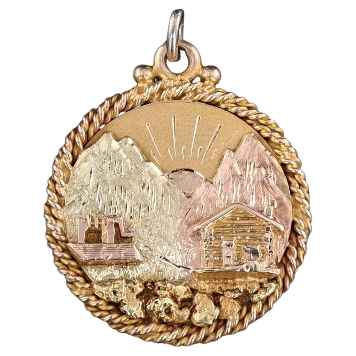 Antique Montana Sunrise Pendant of 14k Gold For Sale