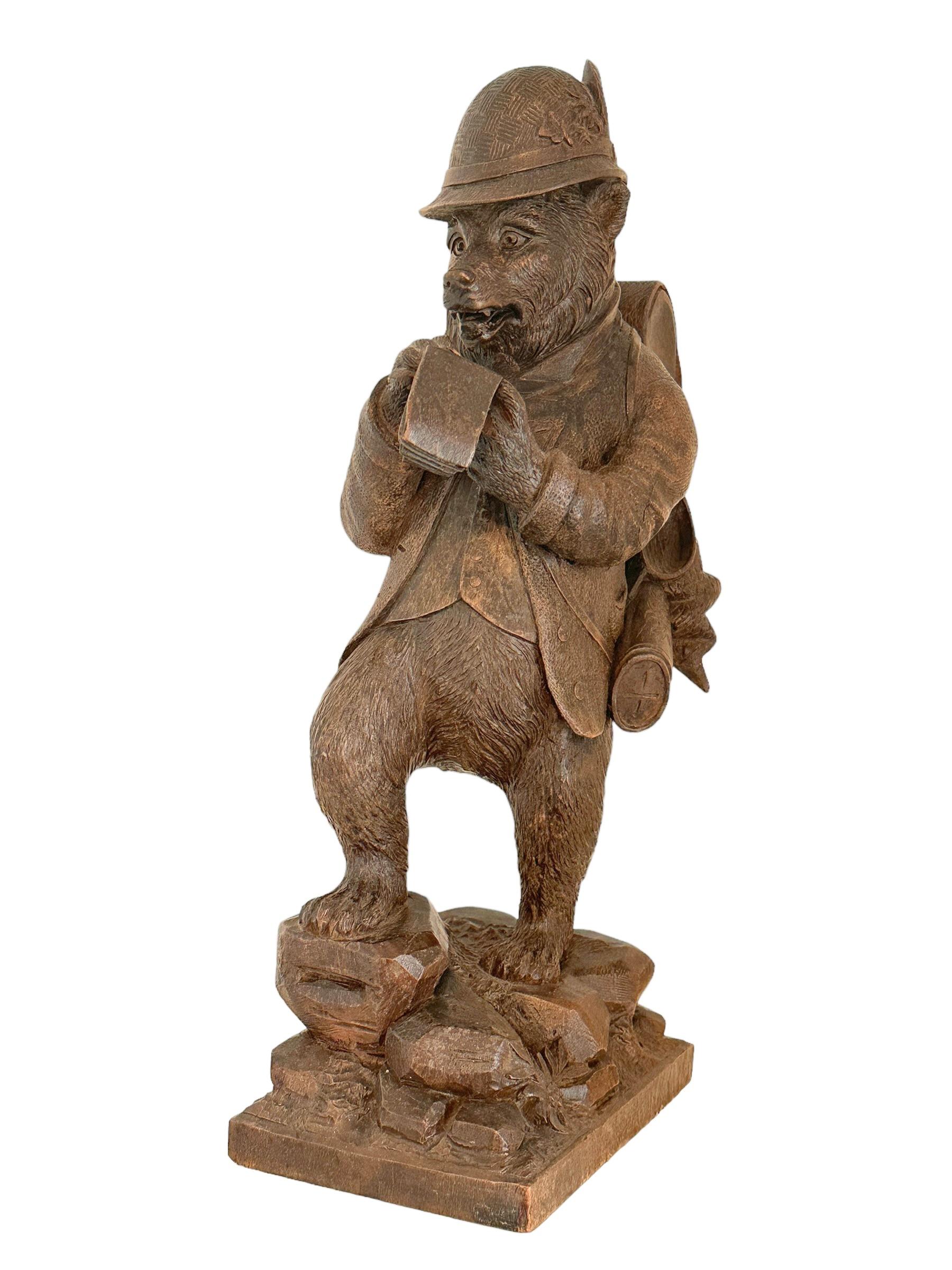 A great looking hand carved original wooden Folk Art Bear Statue. A great piece for a suitable ambiance in a Cabin room or the office of a Hunter or Woodsman. More than likely one of the Folk Art items made between 1860 and the late 1890s. In