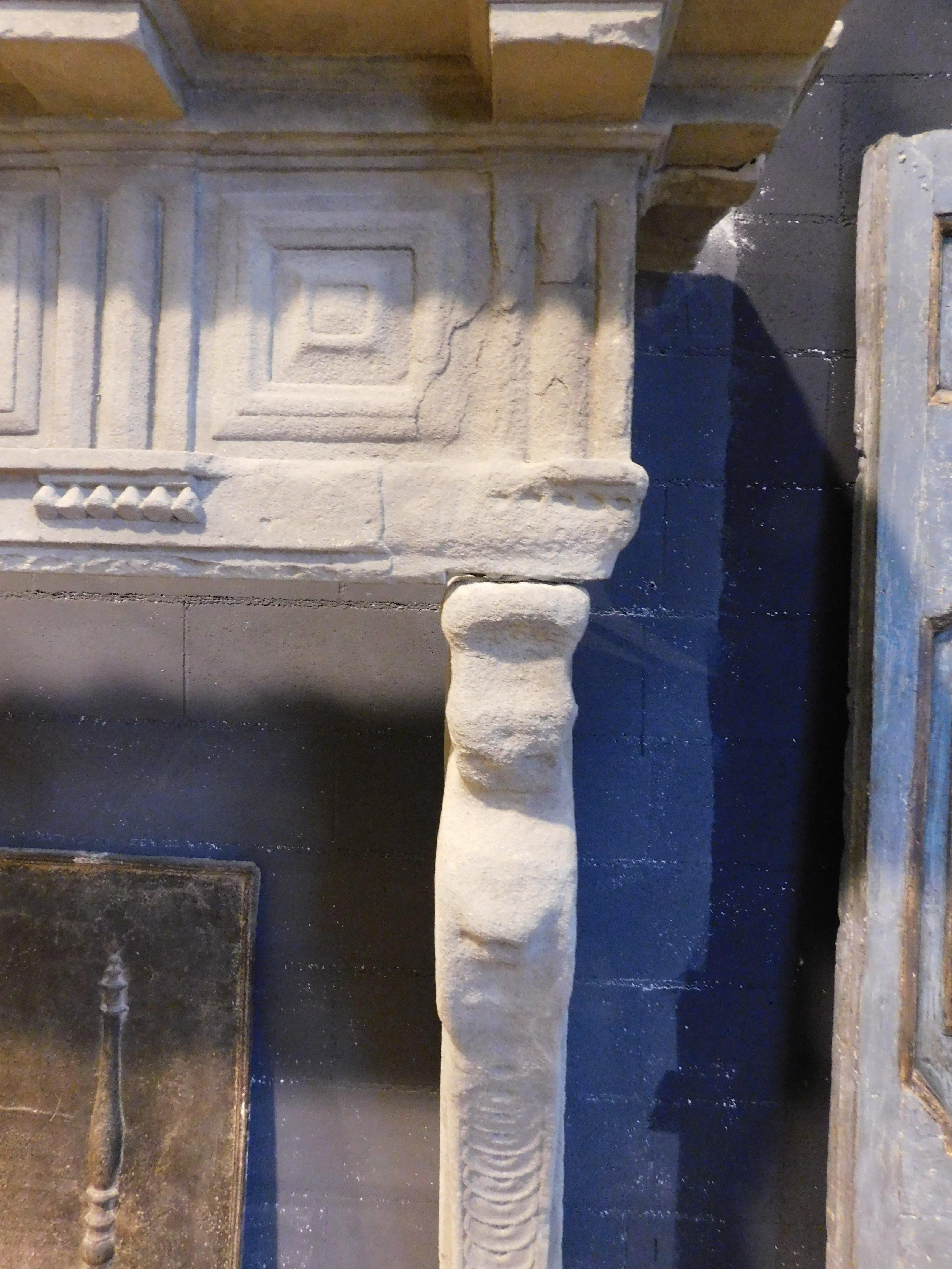 Antiker monumentaler Kaminsims aus Serena-Stein geschnitzt, Toskana (Italien) im Angebot 1