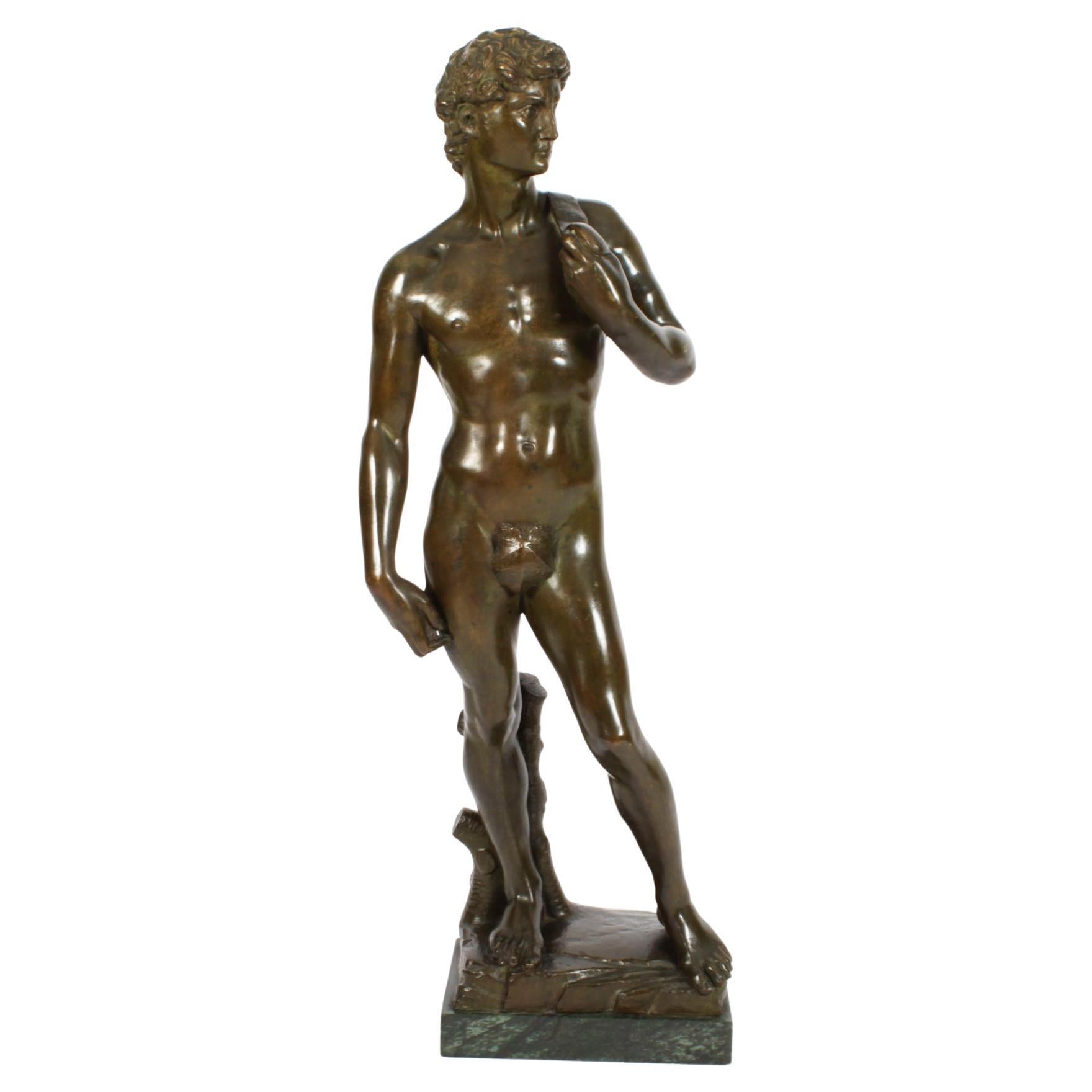 Antike Monumentale Grand Tour Bronze von Michelangelo David aus dem 19. Jahrhundert