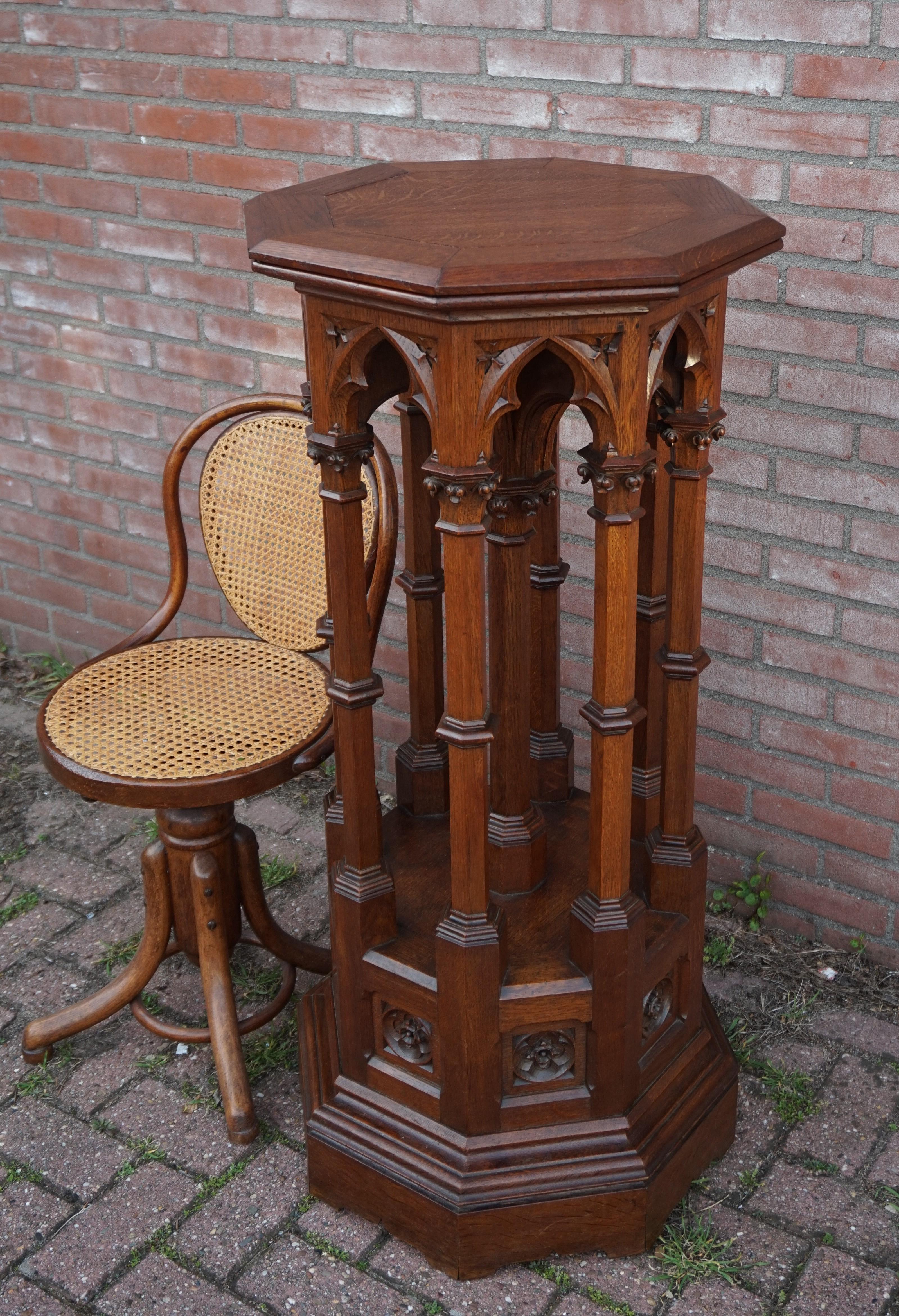 Museum quality and condition Gothic sculpture stand.

If only the best and the rarest is good enough for you then this monumental and architectural church pedestal could be the perfect addition to your collection/interior. Over the decades we have