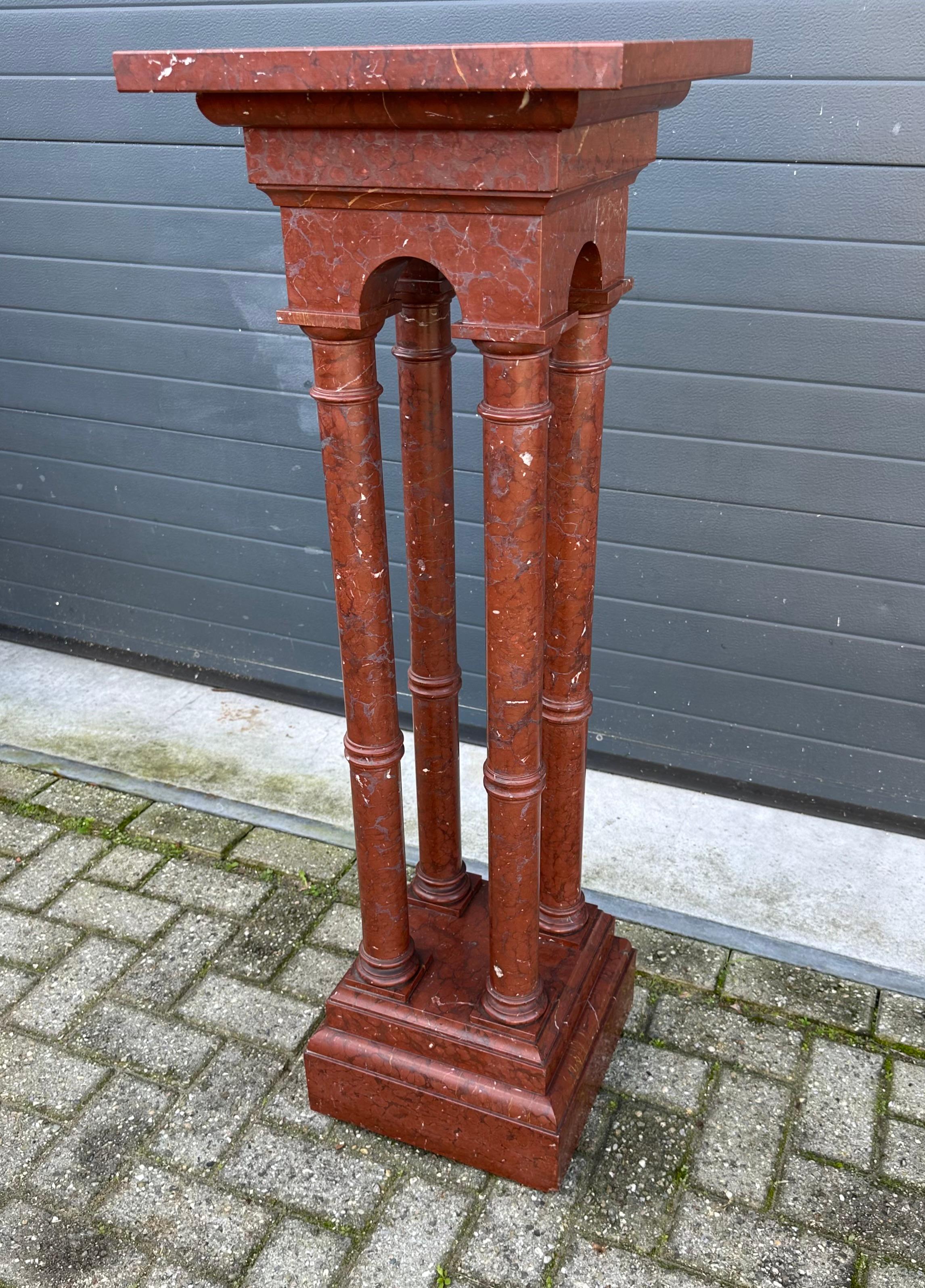 Antike & Monumental Hand Crafted Rouge Griotte Marmor Säulen The Pedestal Stand im Angebot 10