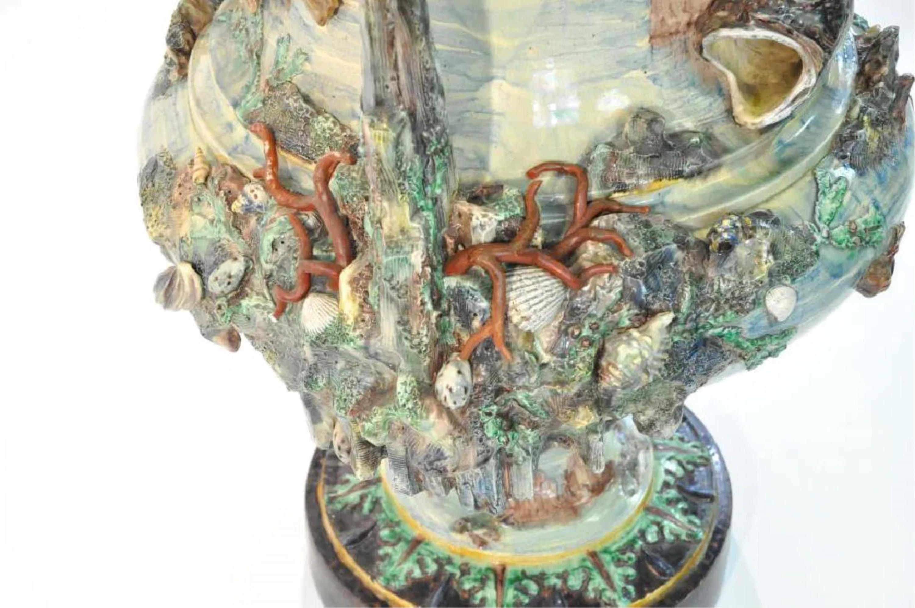 Antica urna monumentale in maiolica in stile Palissy del XIX secolo. in vendita 6