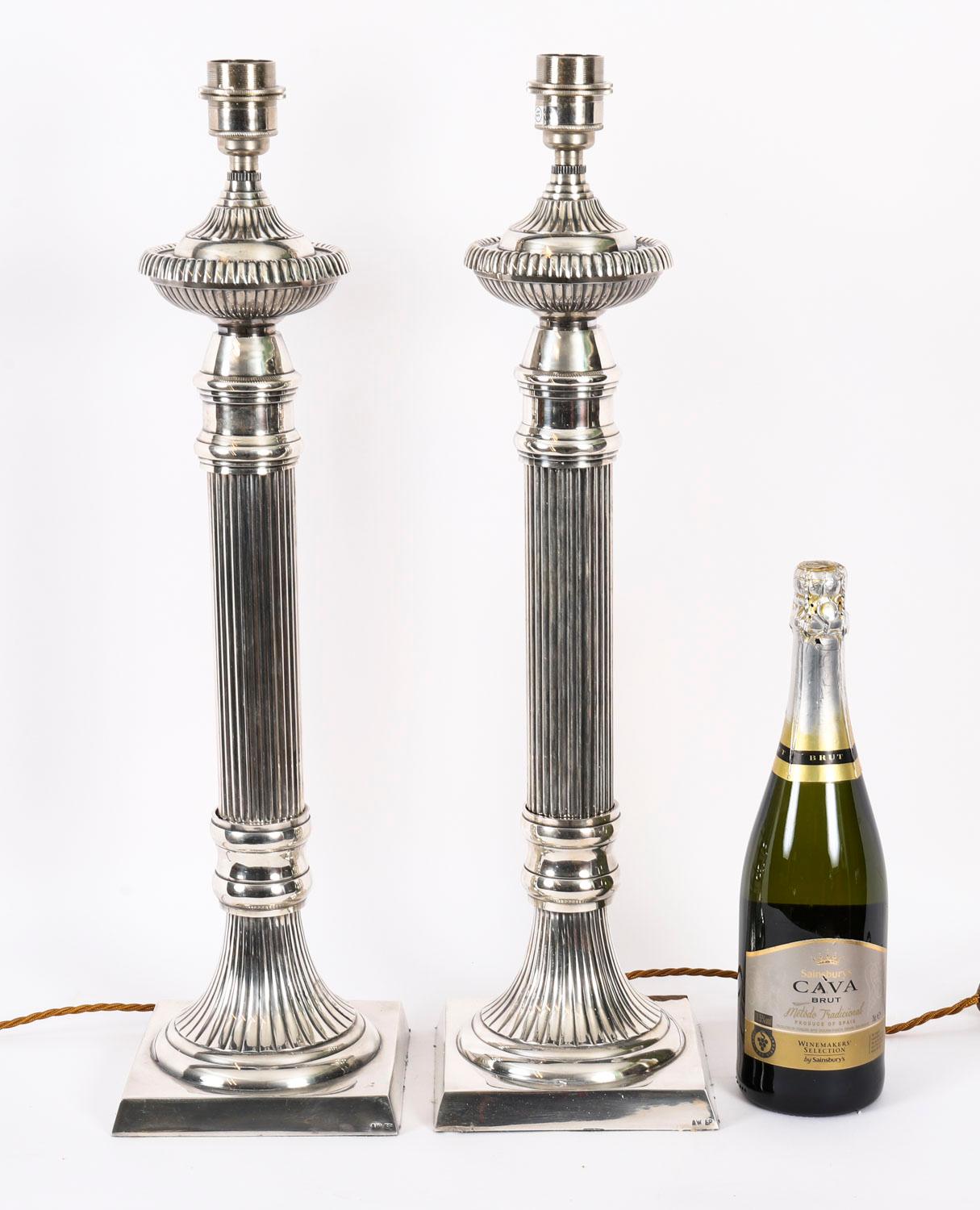 Antica coppia monumentale di lampade da tavolo Art Deco placcate in argento del XX secolo in vendita 5