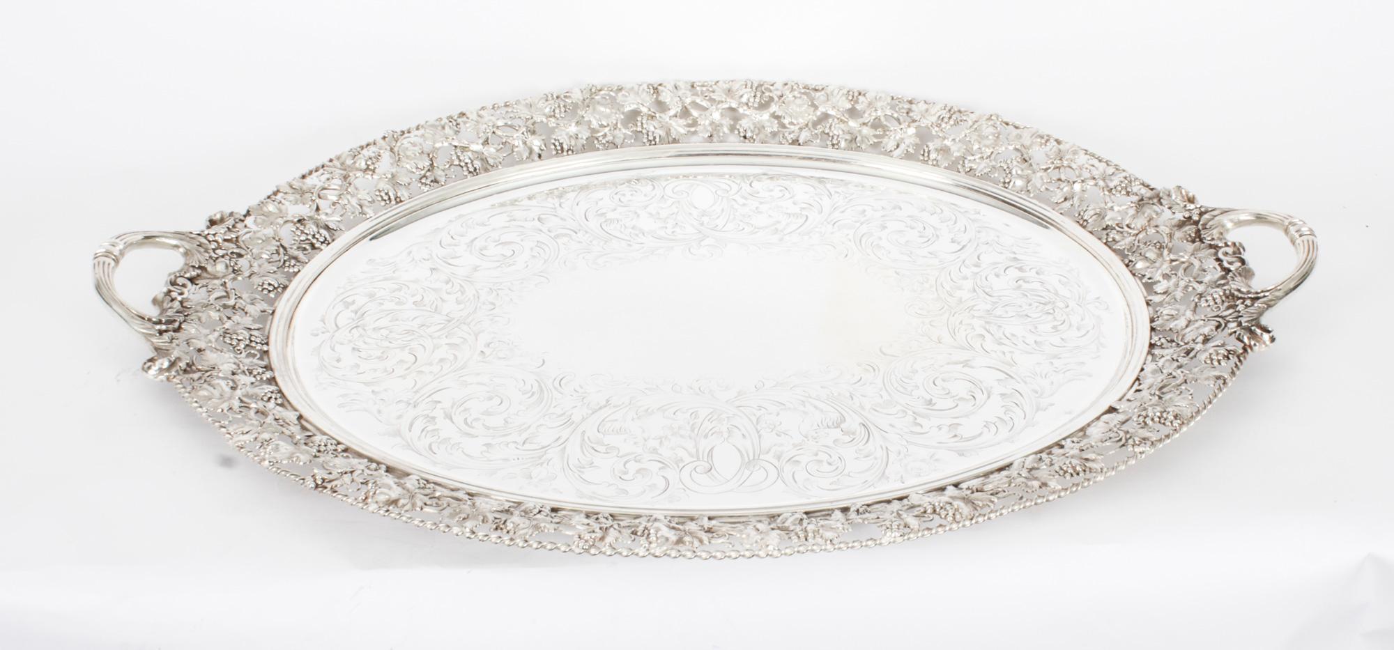 Antique Monumental Victorian Oval Silver Plated Tray 19th Century For Sale 4