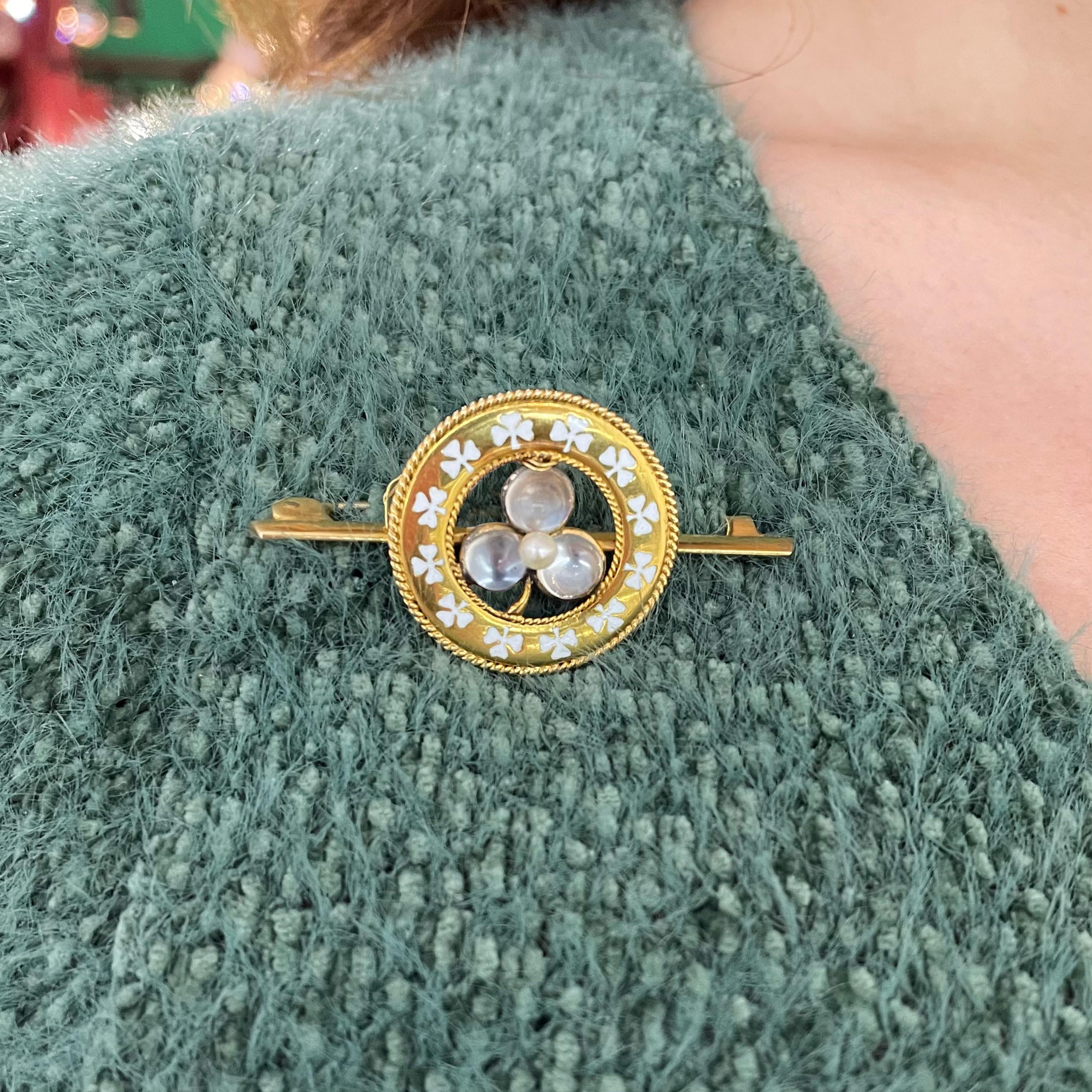 Antique Moonstone Natural Pearl Enamel And Gold Lucky Clover Brooch, Circa 1900 In Good Condition For Sale In London, GB