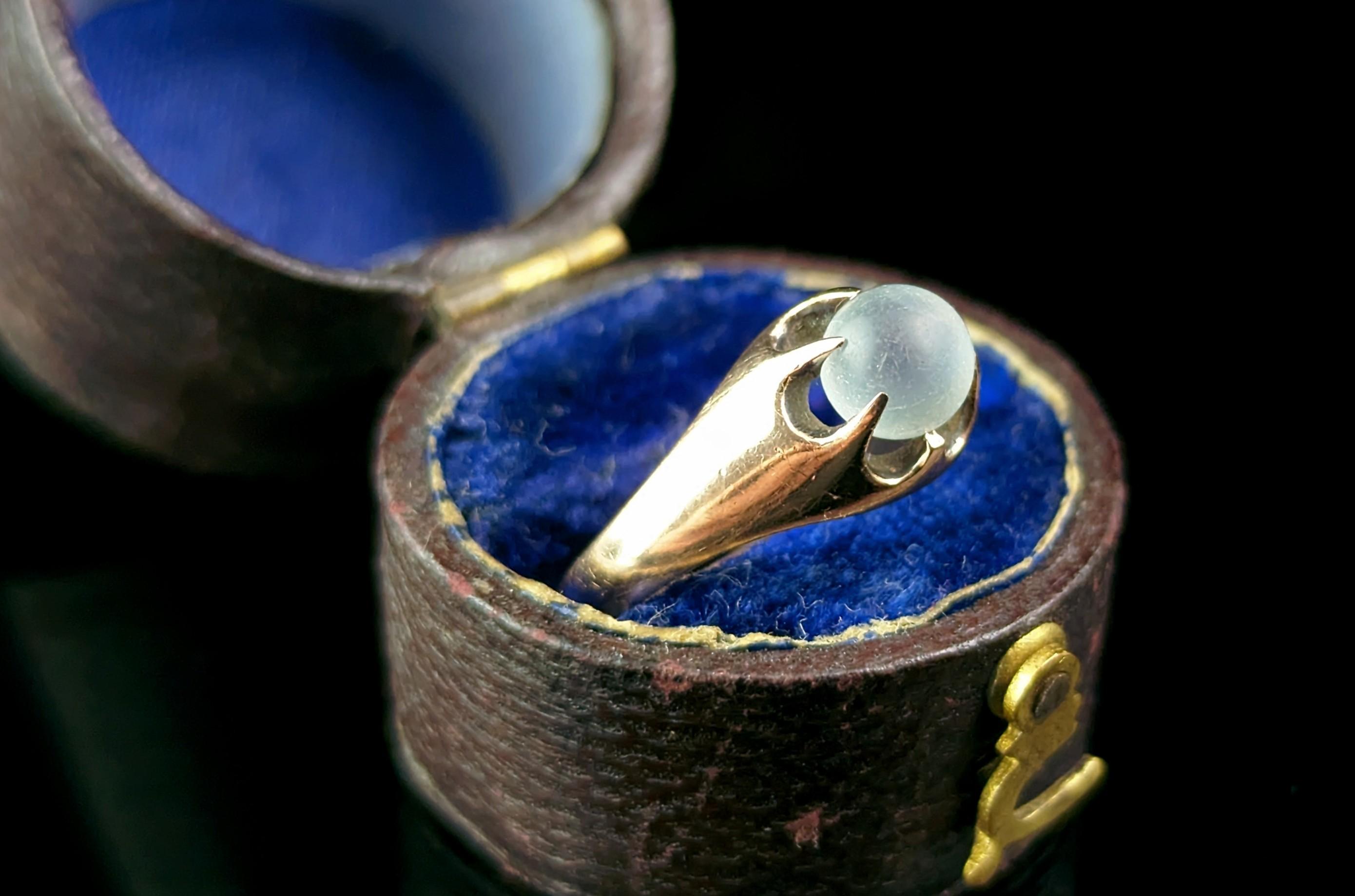 Women's or Men's Antique Moonstone ring, Art Deco, 9k gold 