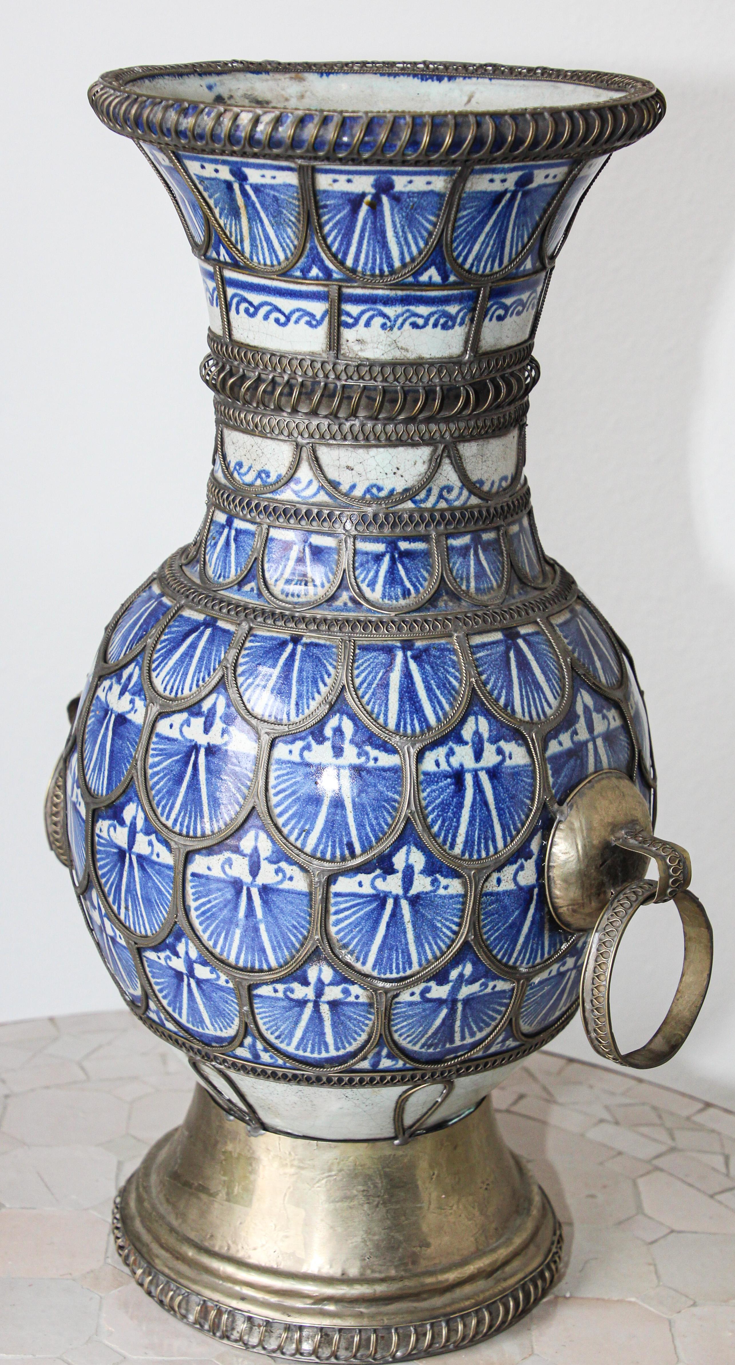 Antique Moorish  Ceramic Vase from Fez Blue and White with Silver filigree For Sale 6