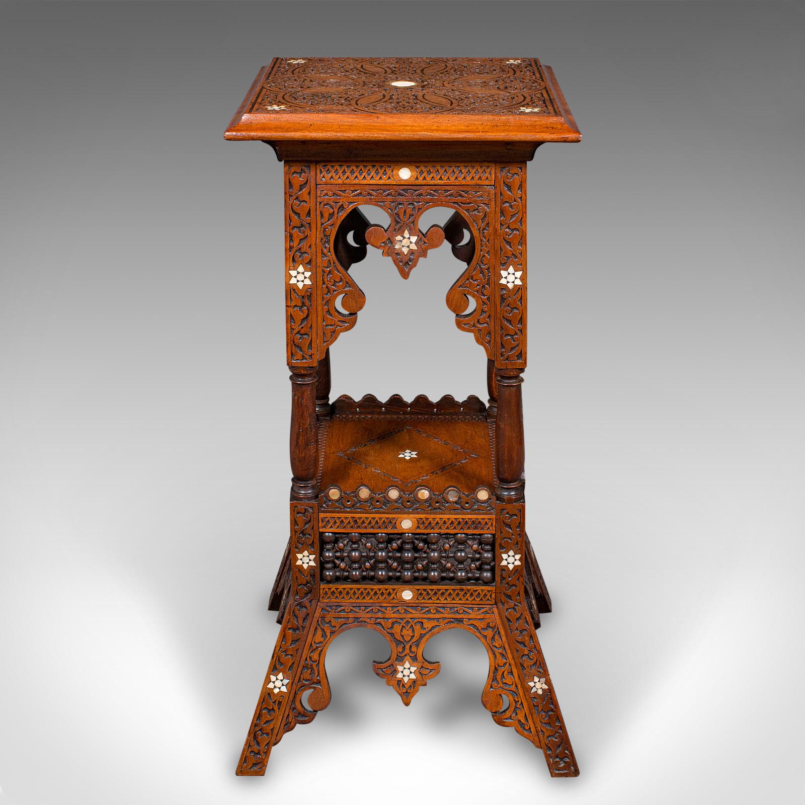 XIXe siècle Ancien Stand de jardinière mauresque, Teck du Moyen-Orient, Podium de jardinière, Victorien en vente