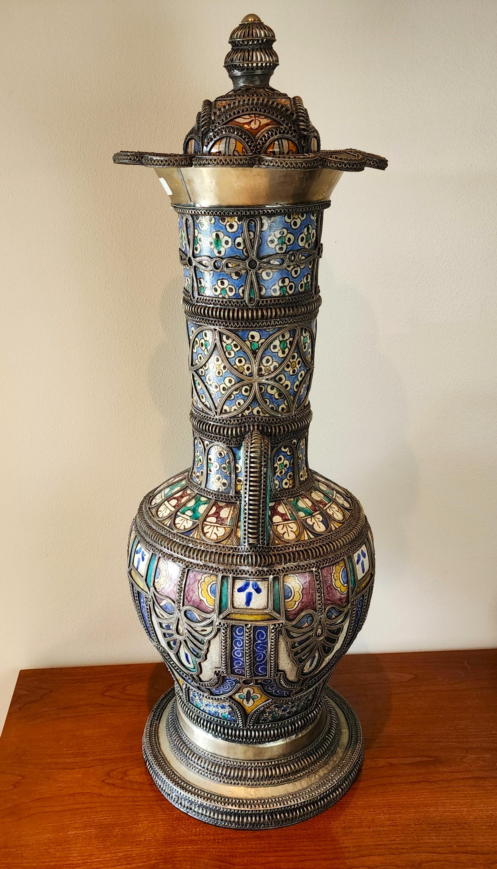Antike maurische marokkanische Bodenvase aus Keramik im Angebot 4