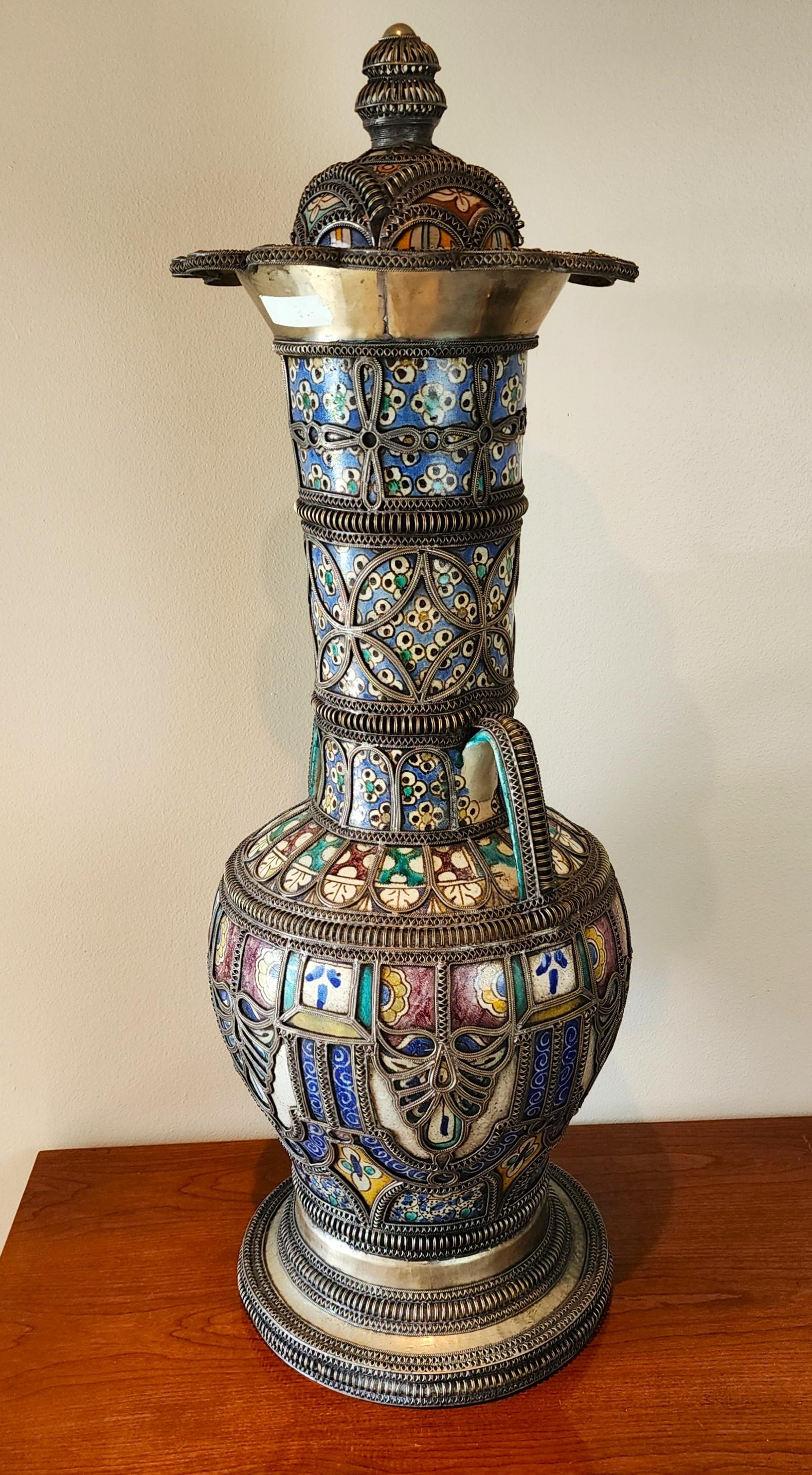 Antike maurische marokkanische Bodenvase aus Keramik im Angebot 5