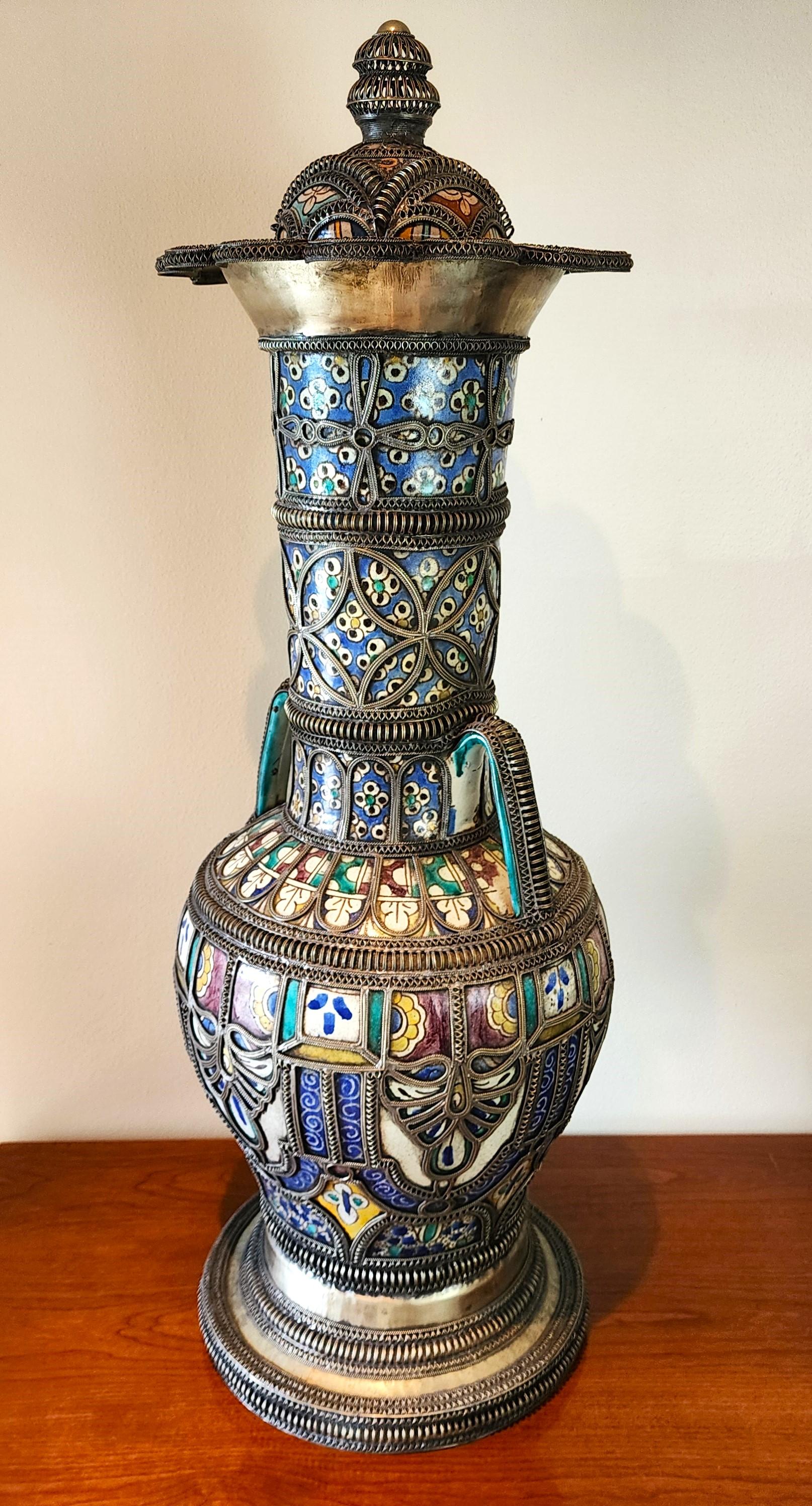 Antike maurische marokkanische Bodenvase aus Keramik im Angebot 8