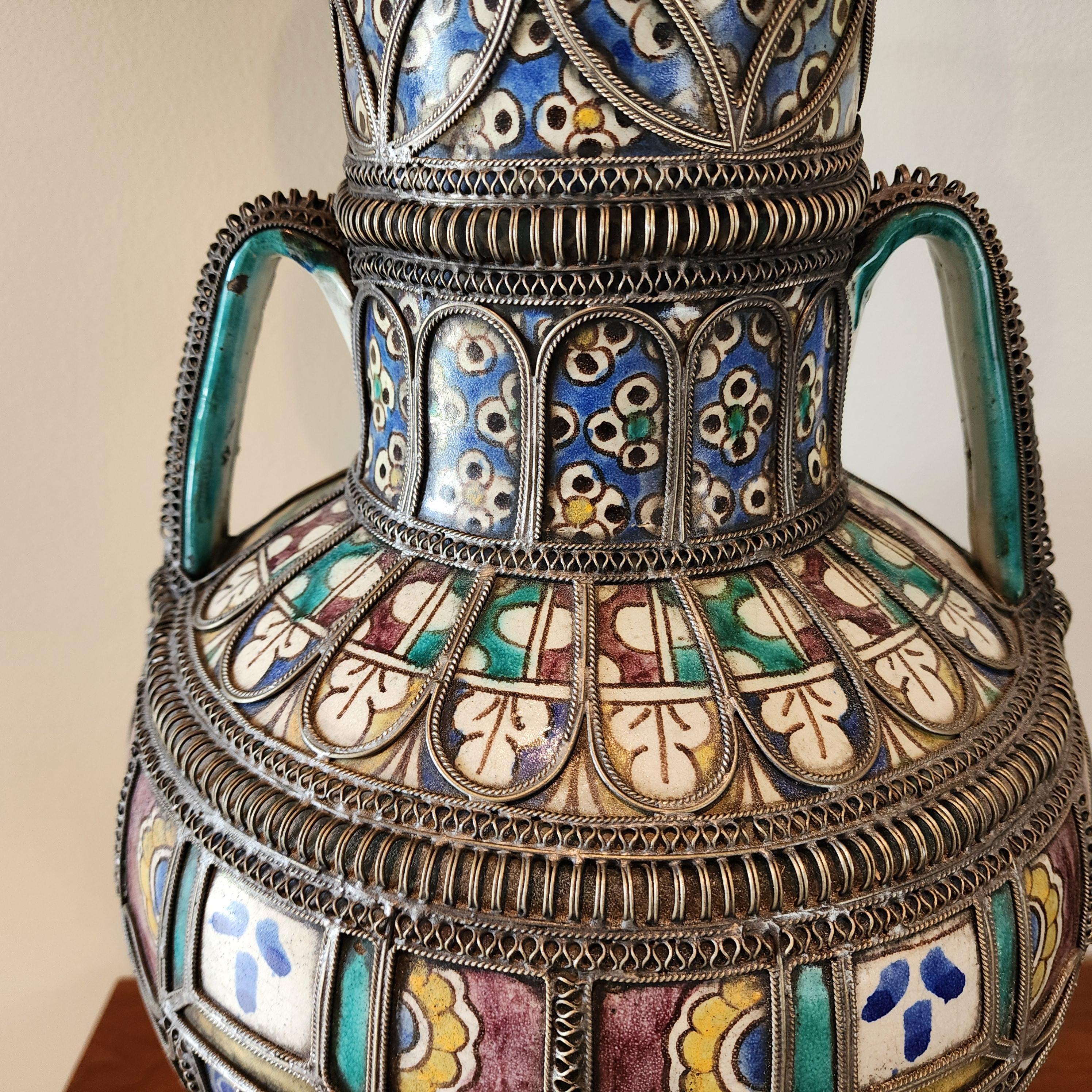 Antike maurische marokkanische Bodenvase aus Keramik im Zustand „Gut“ im Angebot in Lake Worth, FL