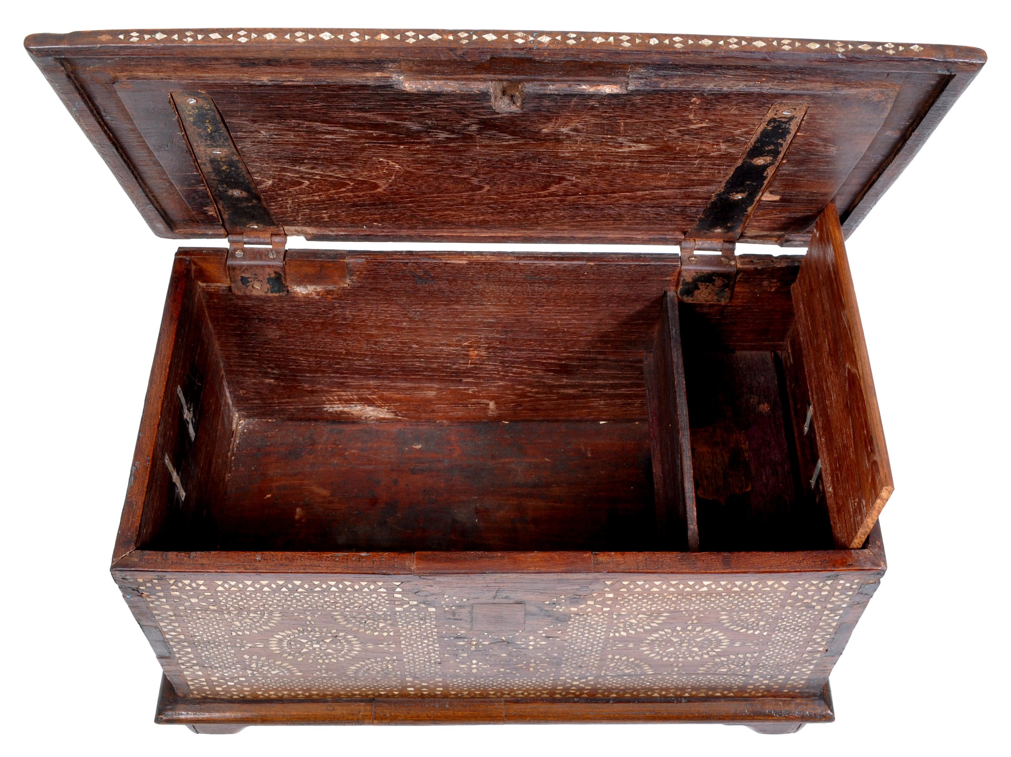 Mother-of-Pearl Antique Moorish Moroccan Islamic Inlaid Koran Quran Casket Box Coffer Trunk 1900